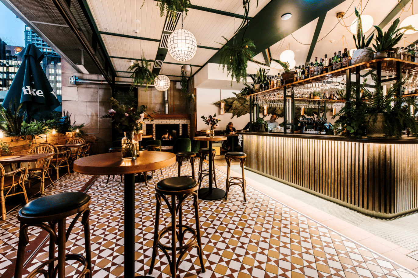 Balcony & Fireplace 3D tour