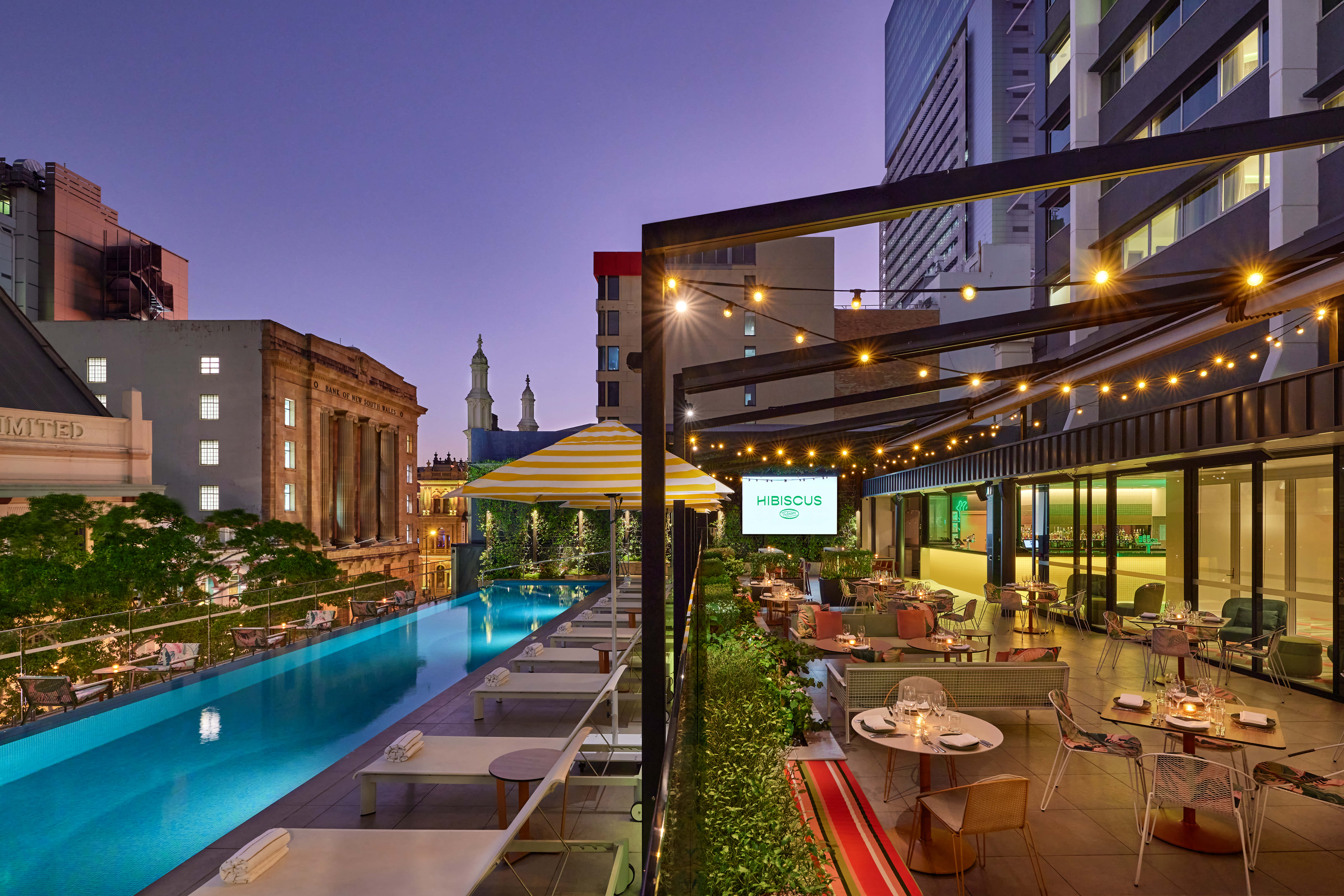 Hibiscus Bar & Terrace Exclusive 1