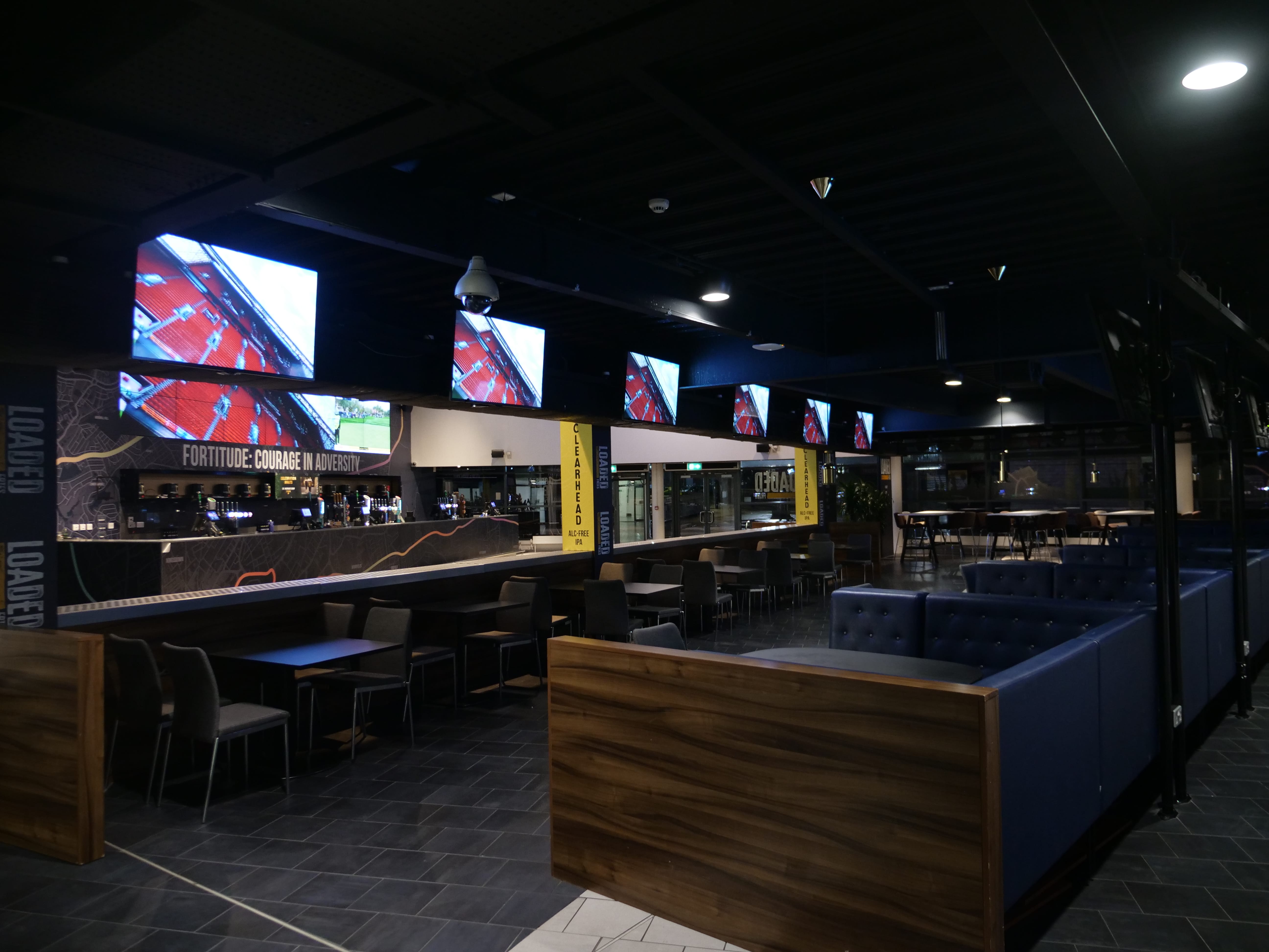 Sports Bar and Pizzeria  6