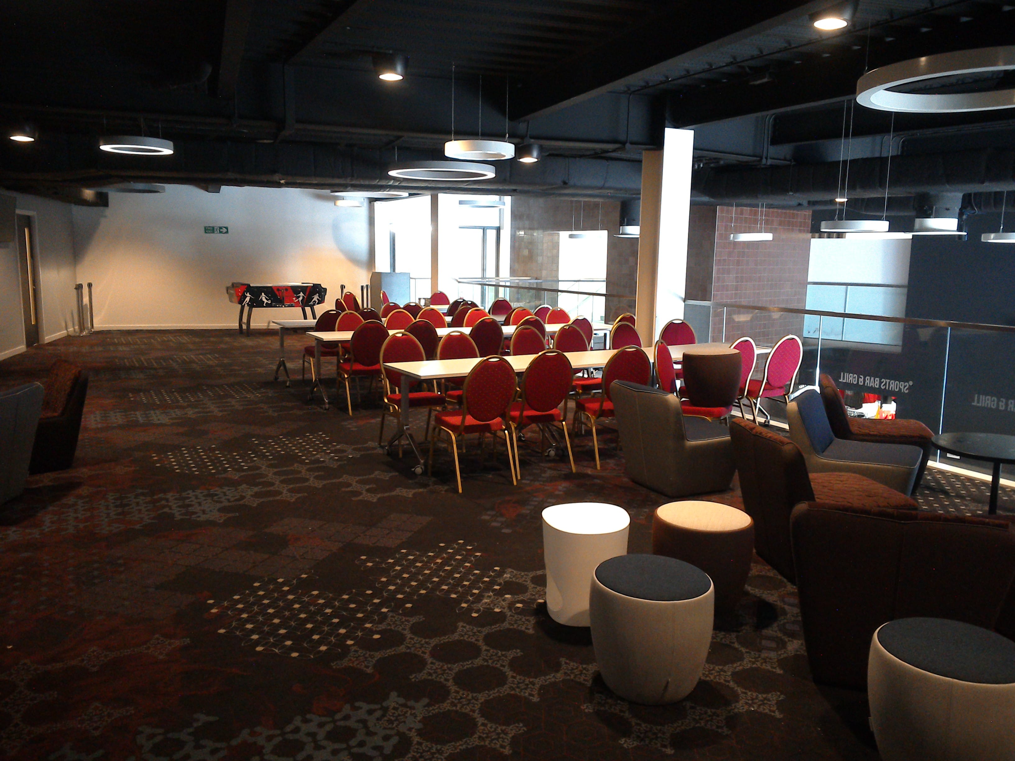 Sports Bar and Pizzeria  1