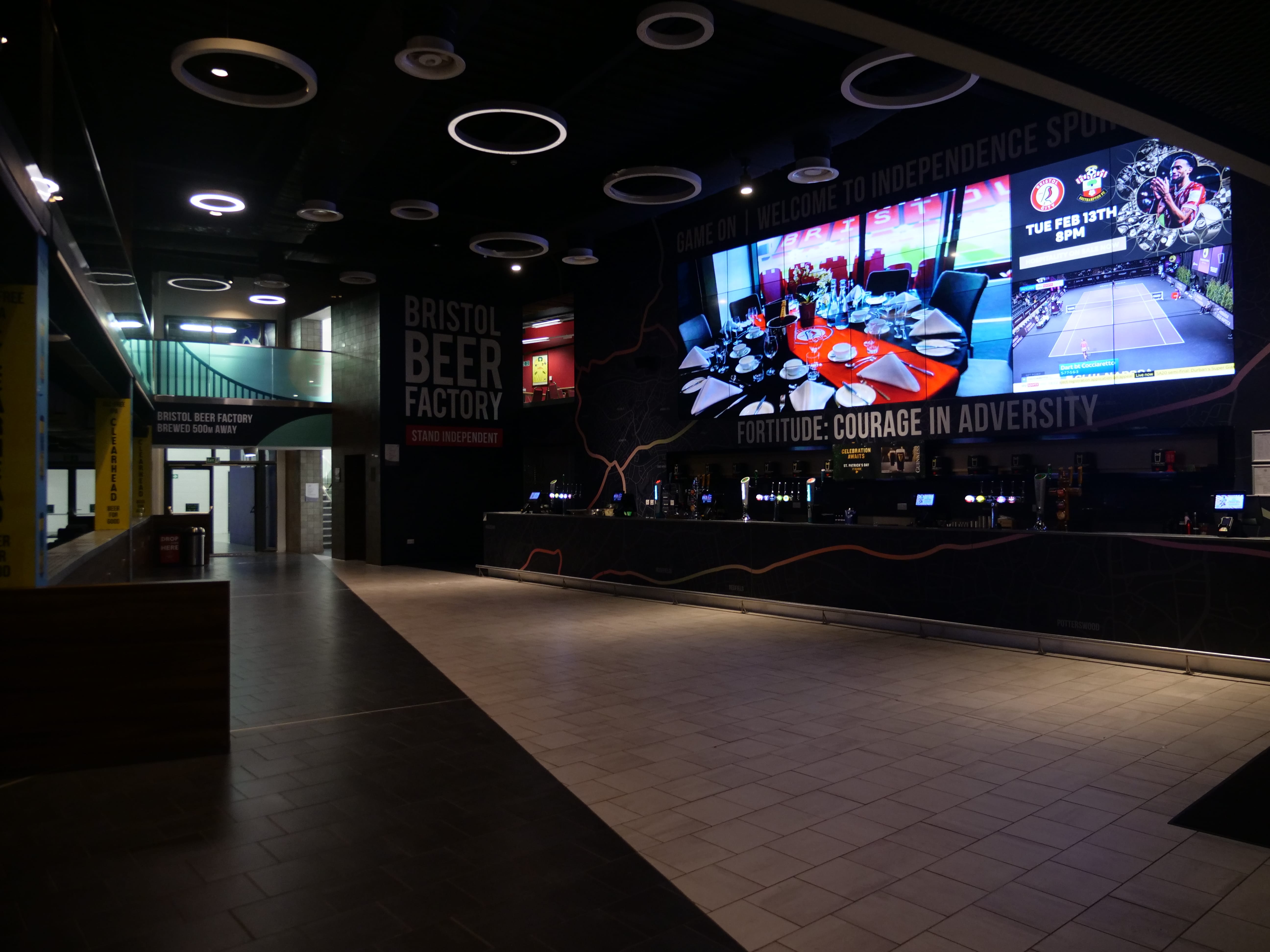 Sports Bar and Pizzeria  4