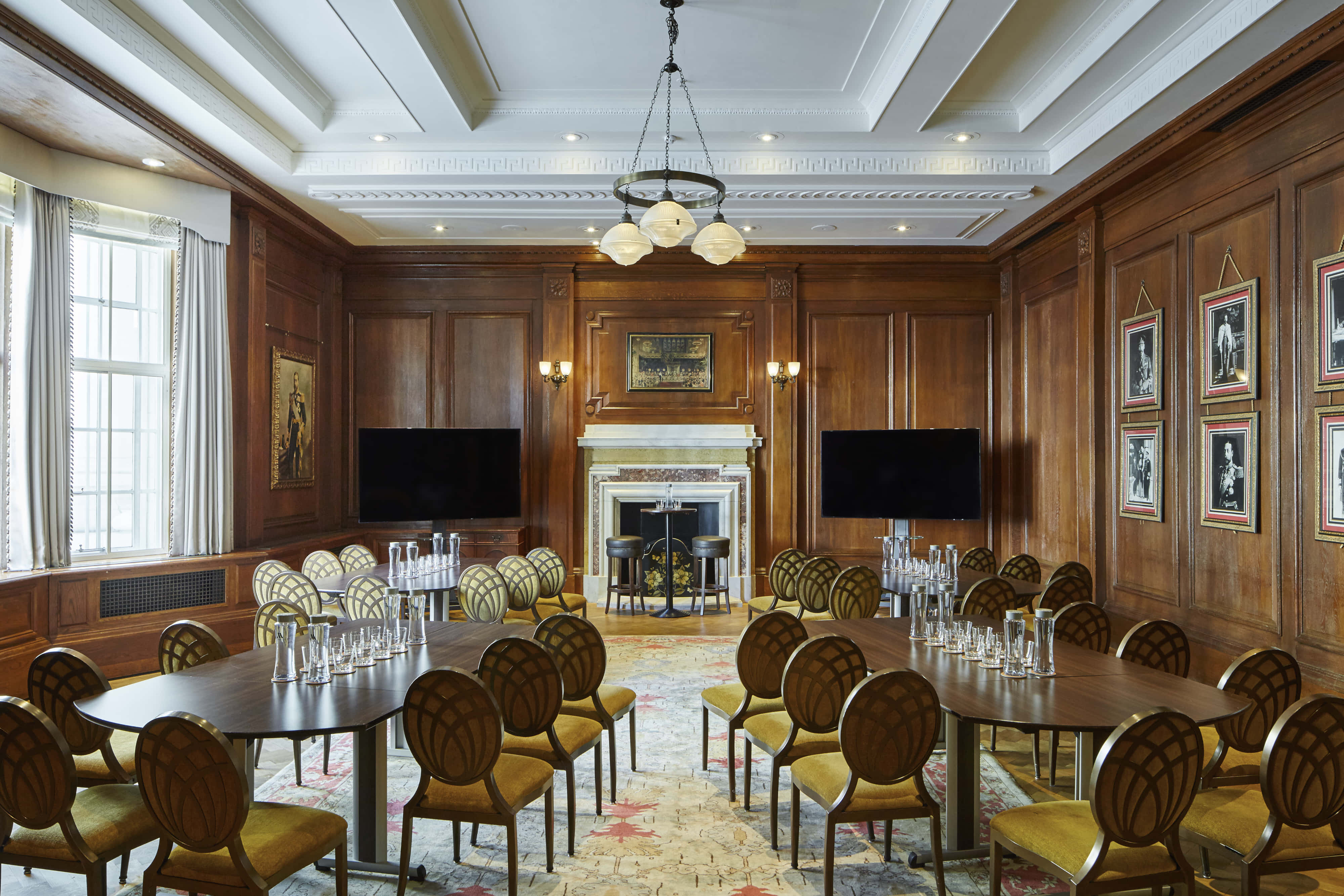 King George V Room 1