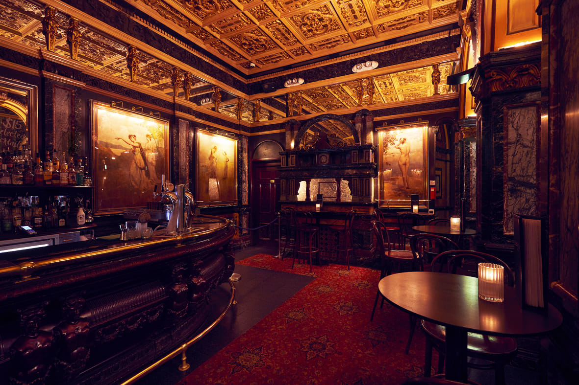 Marble Bar Corner 3D tour