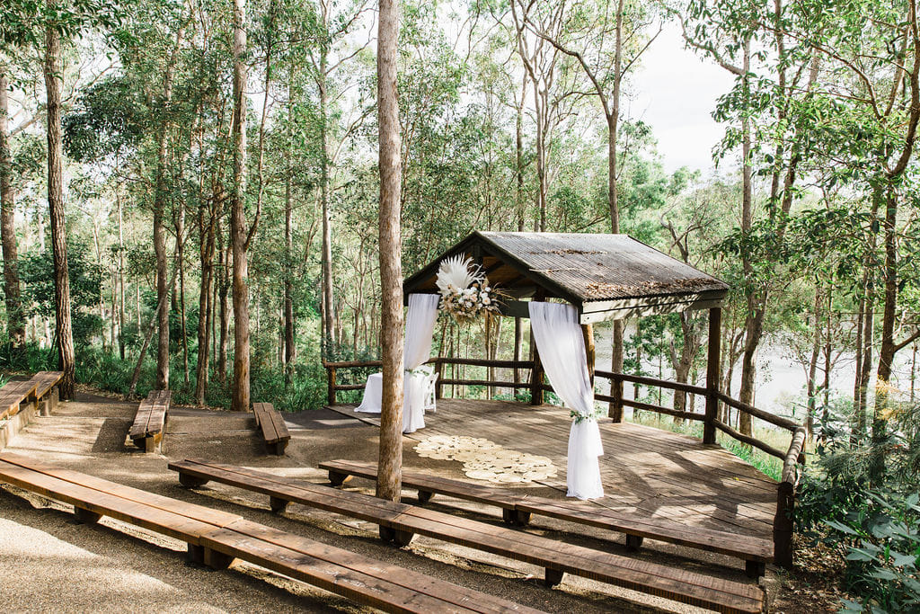 Lakeview Ceremony Stage