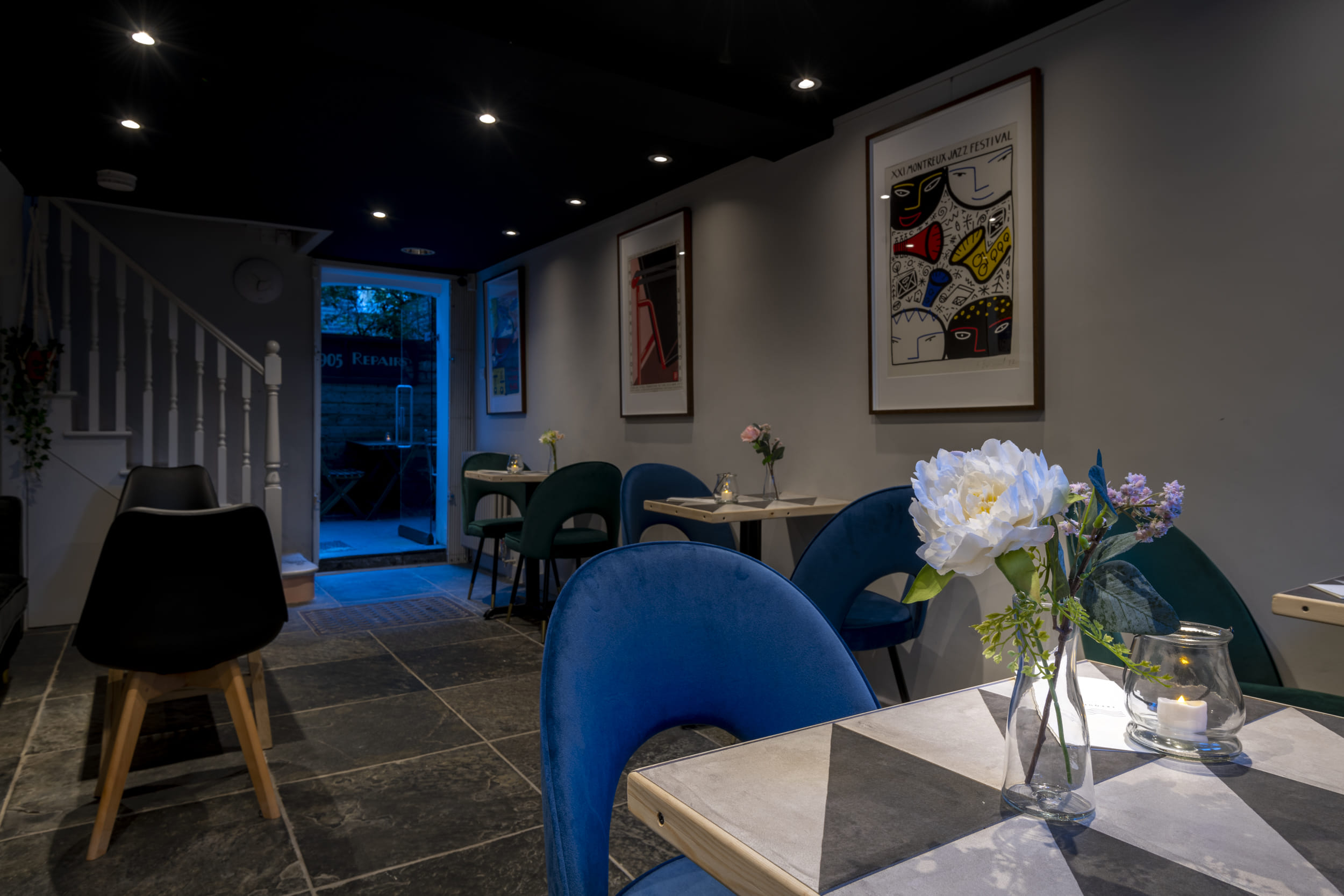 Frequency Cocktail Bar 5