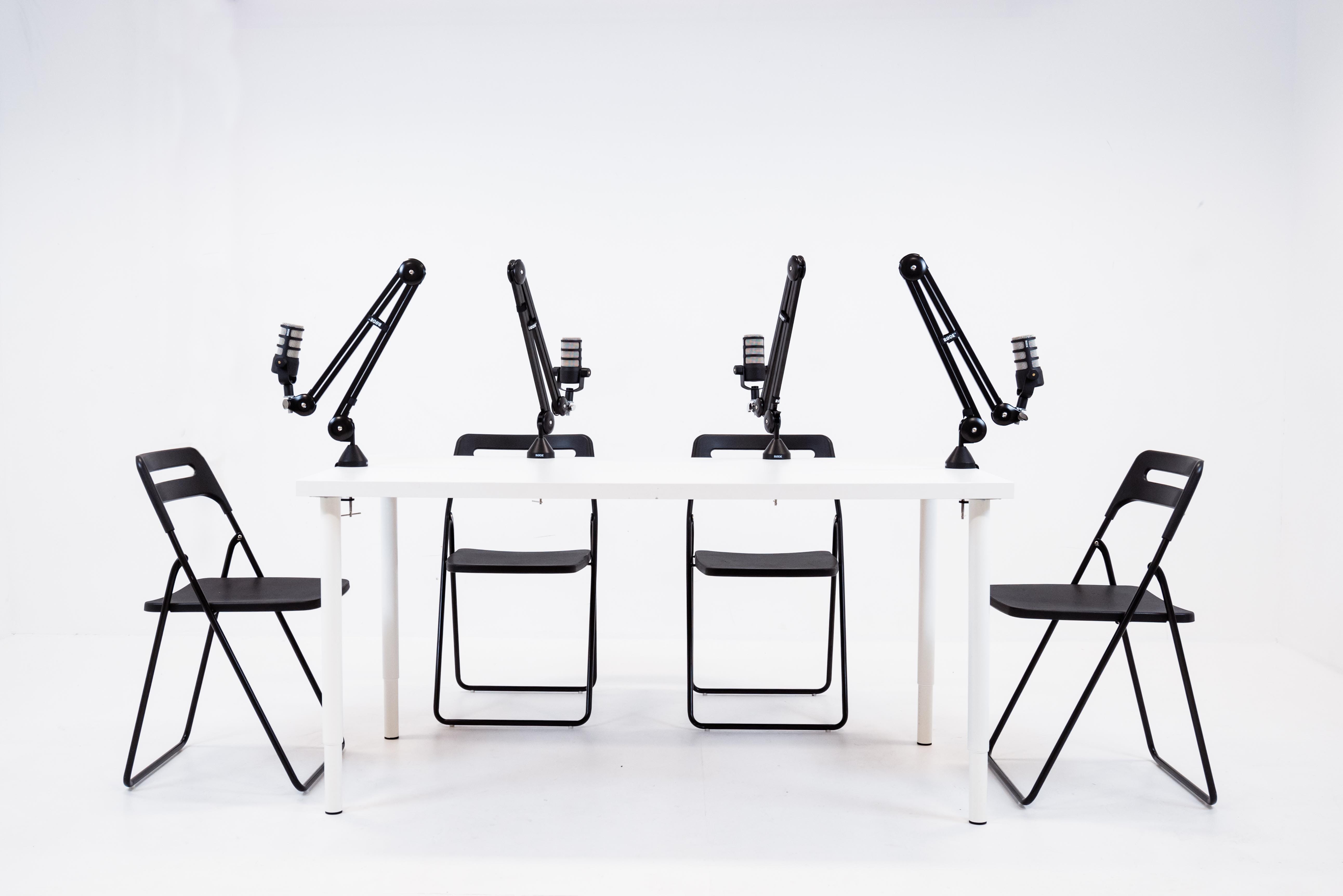 Podcast Studio (White) 4