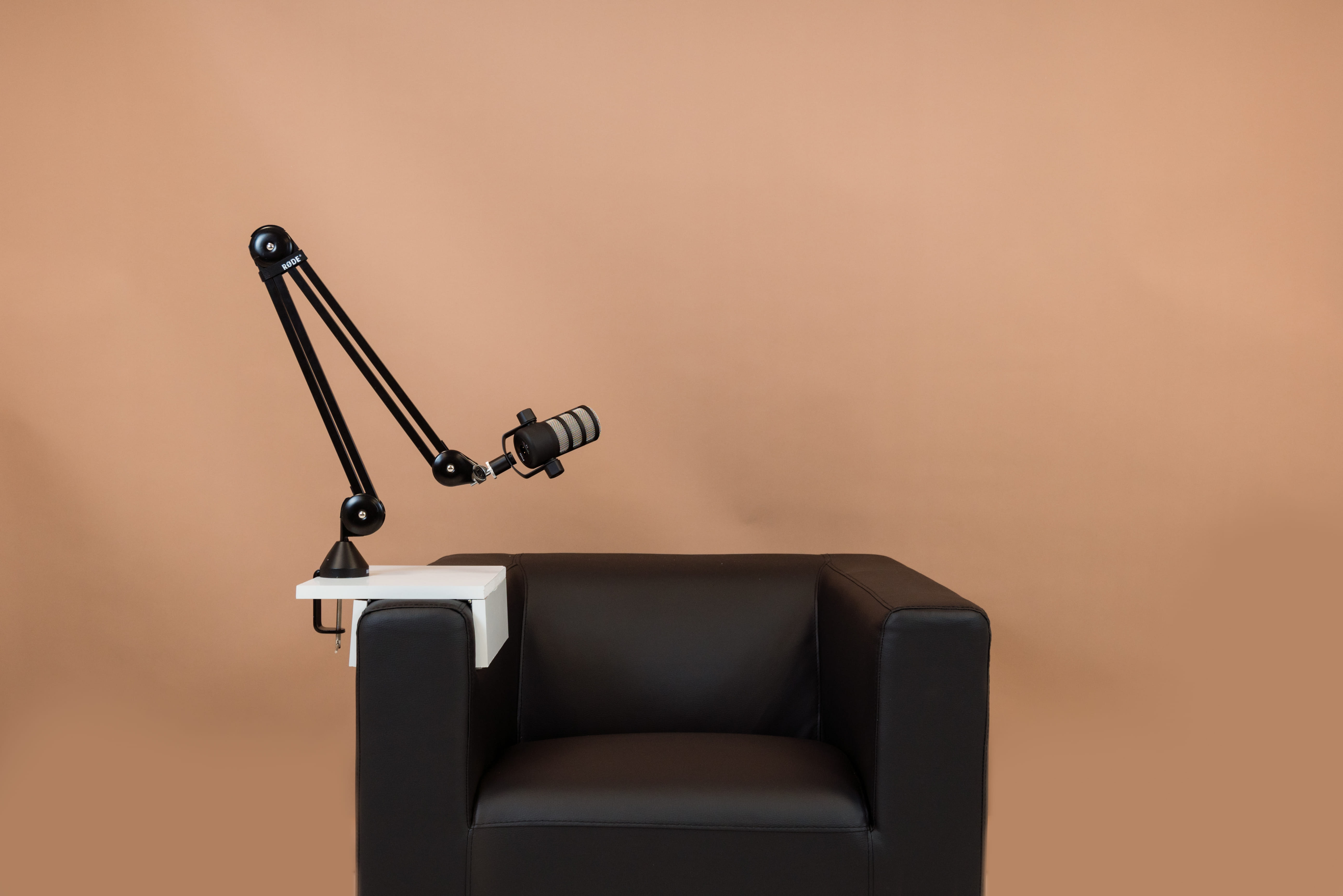 Podcast Studio (Colours) 19