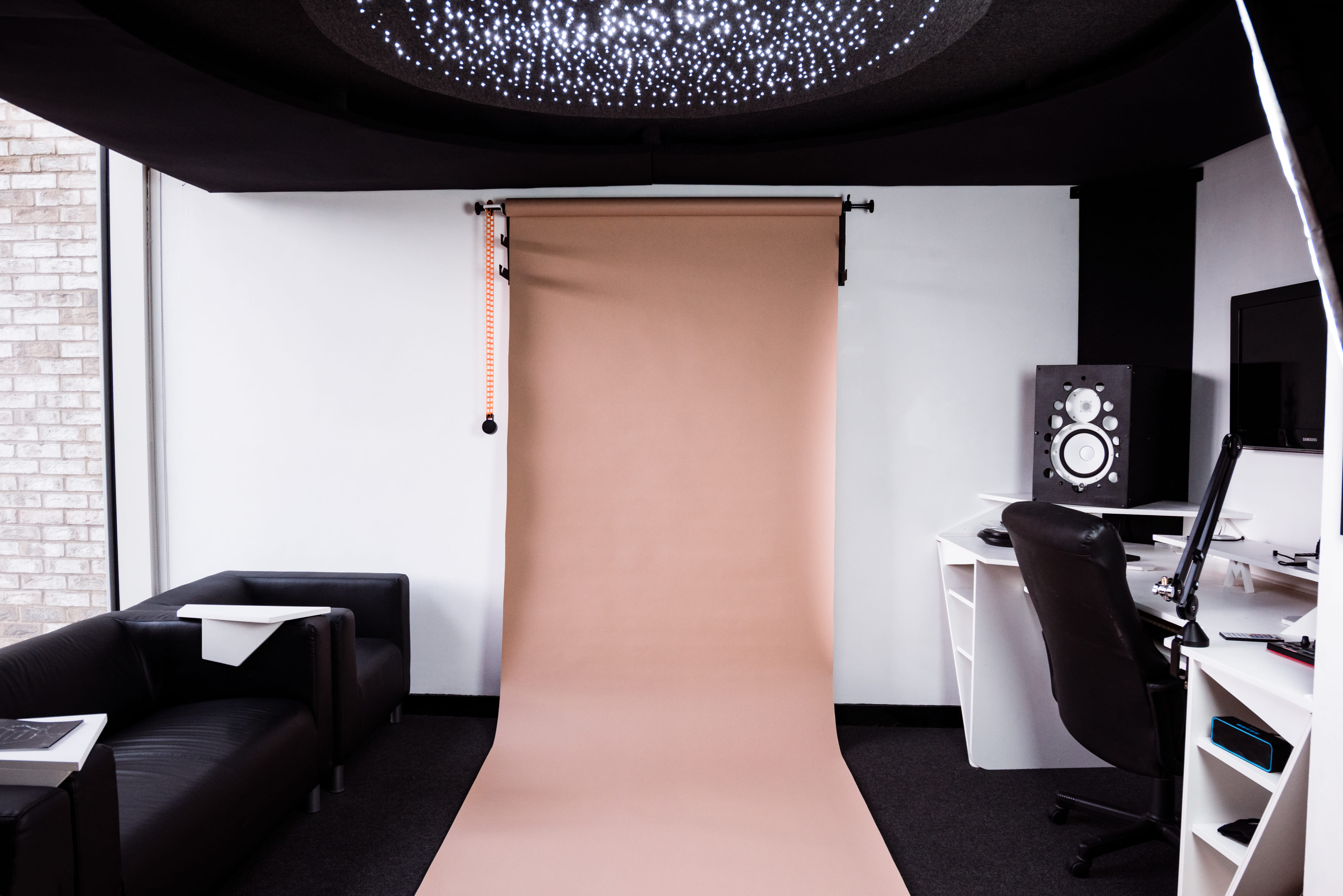 Photography/Film Studio 2 1