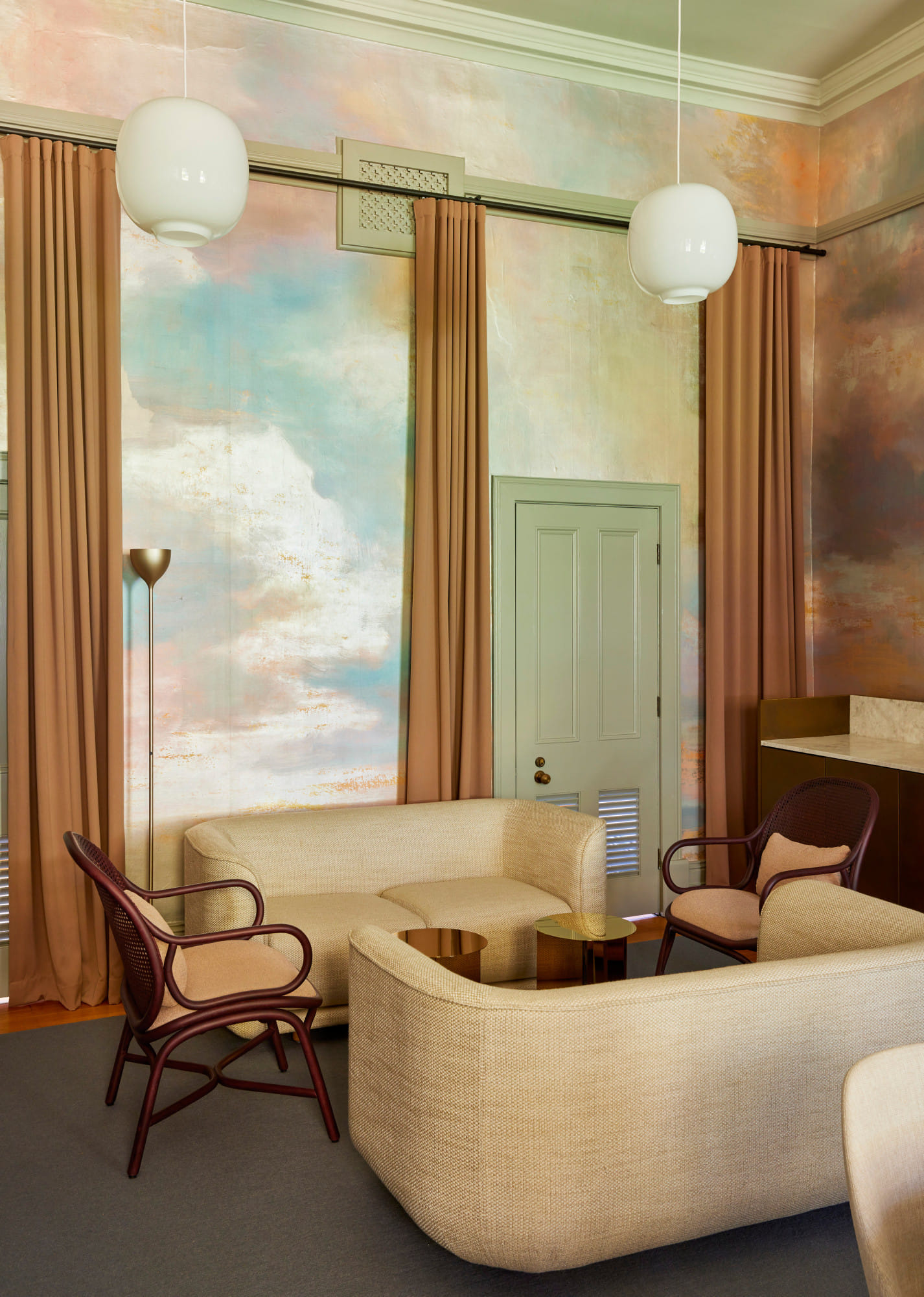  The Mint Messenger's Room 3