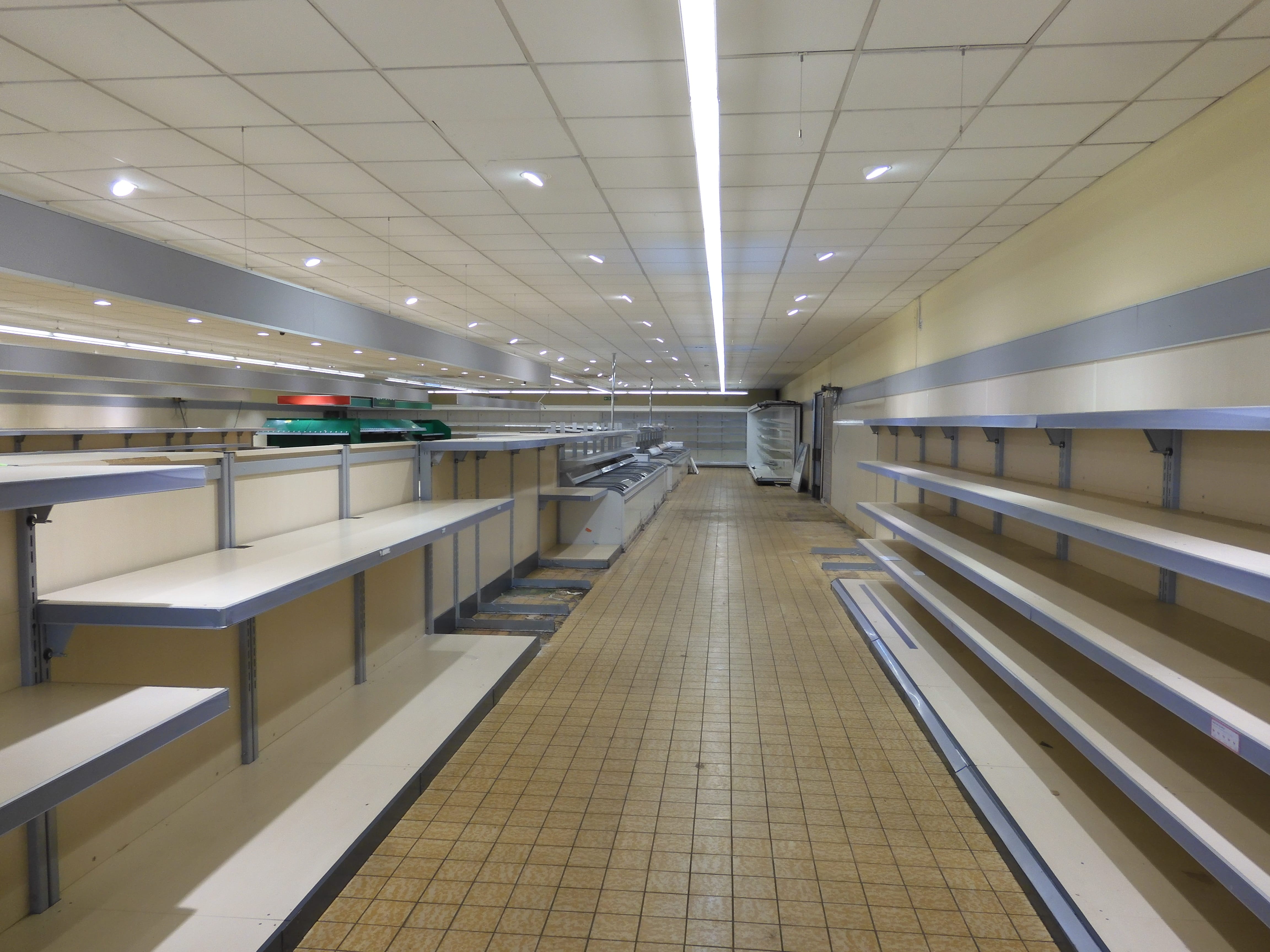 Usable Supermarket Space