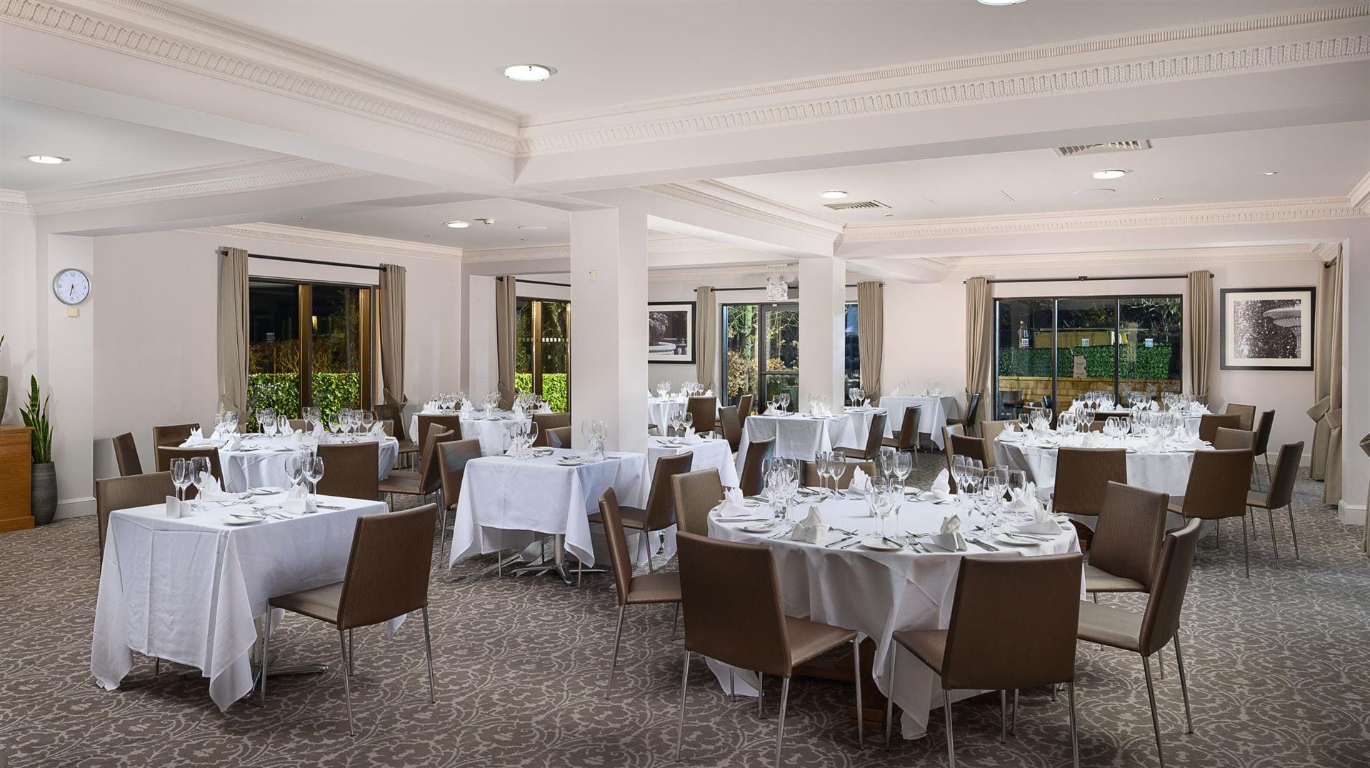 Cardinal Room  3D tour