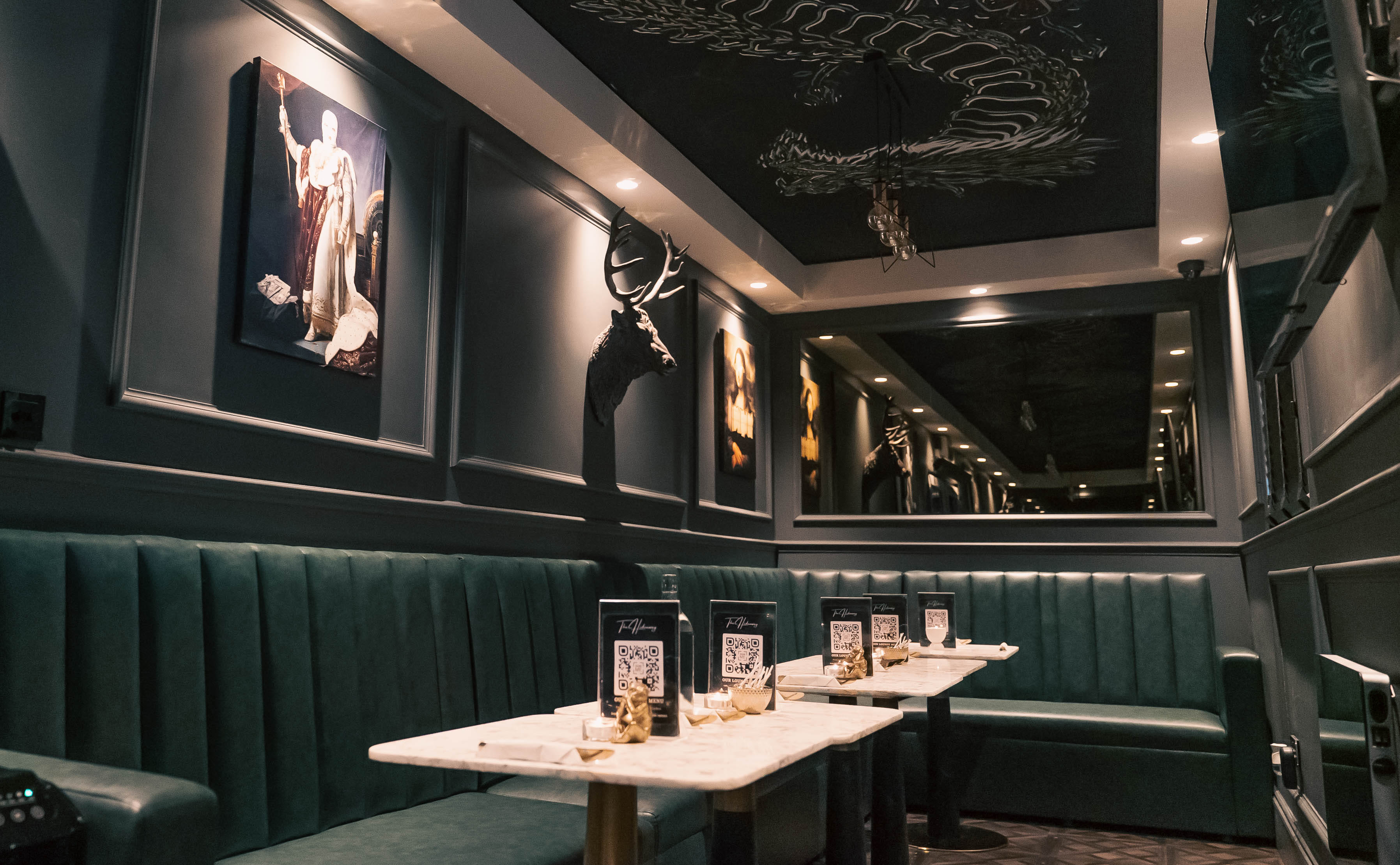 The Hideaway Green Room 6