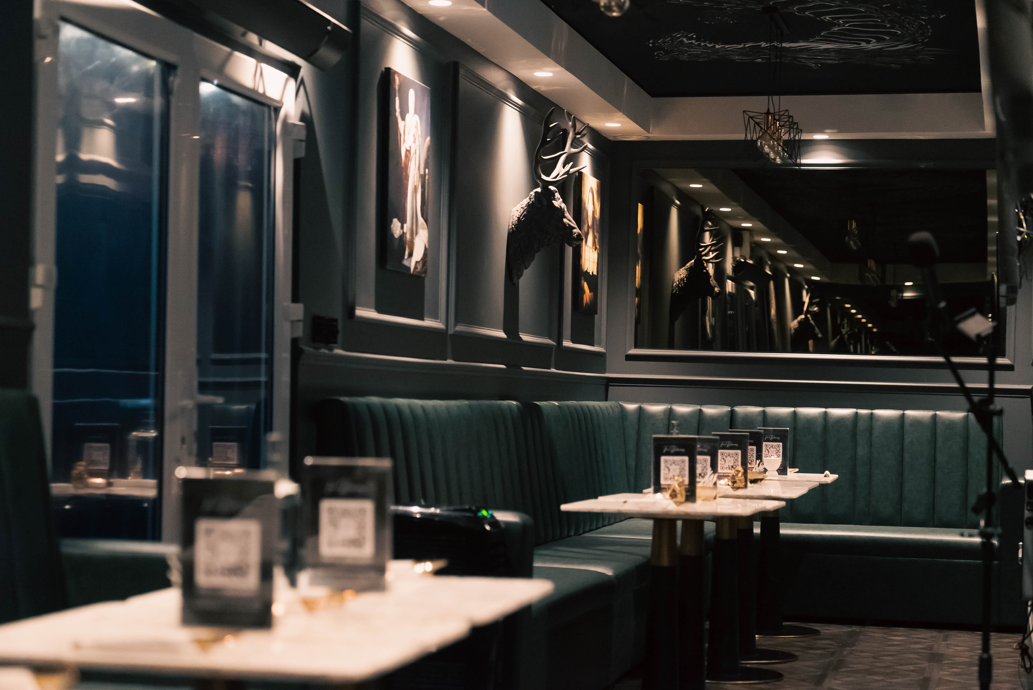 The Hideaway Green Room 1