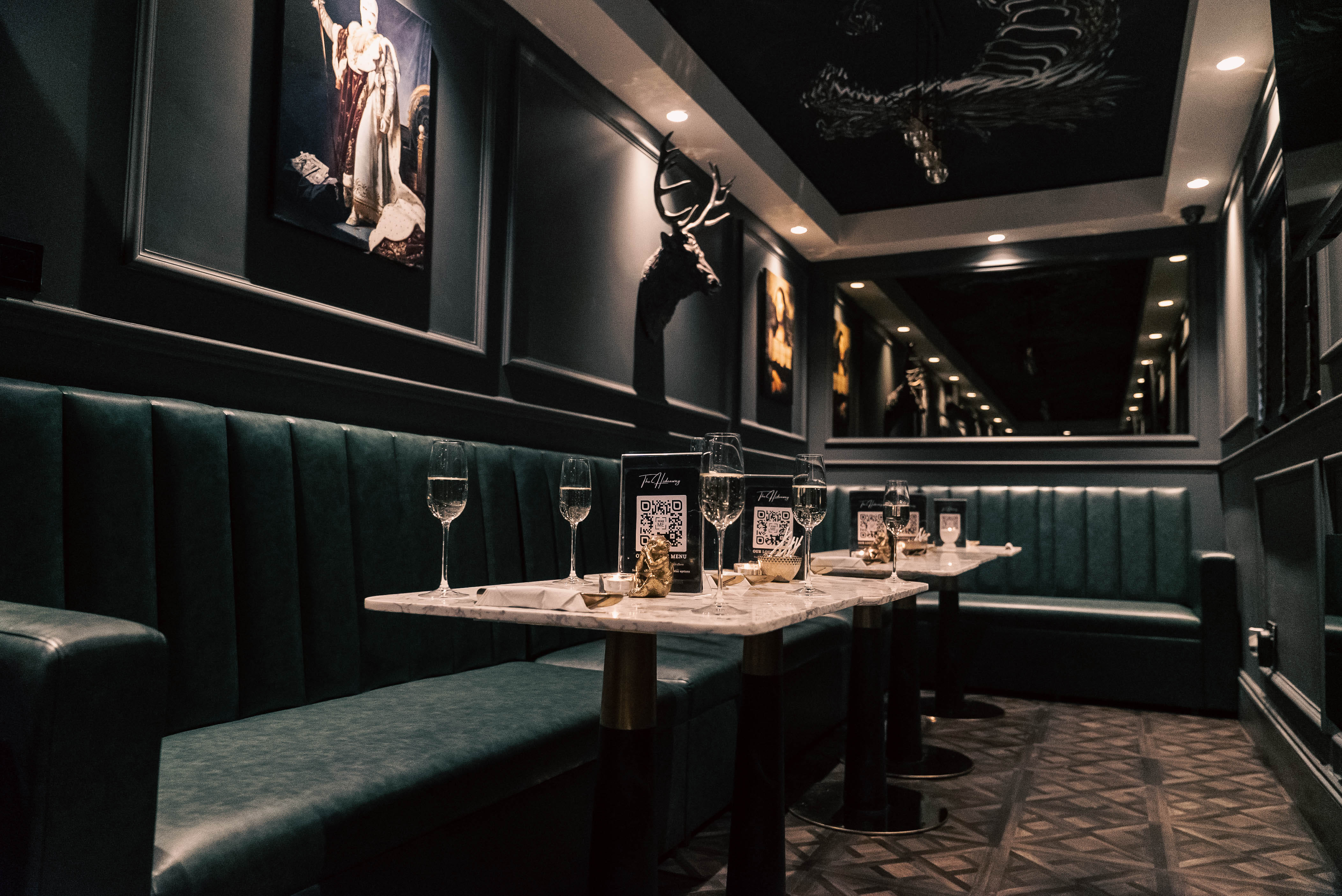 The Hideaway Green Room 4