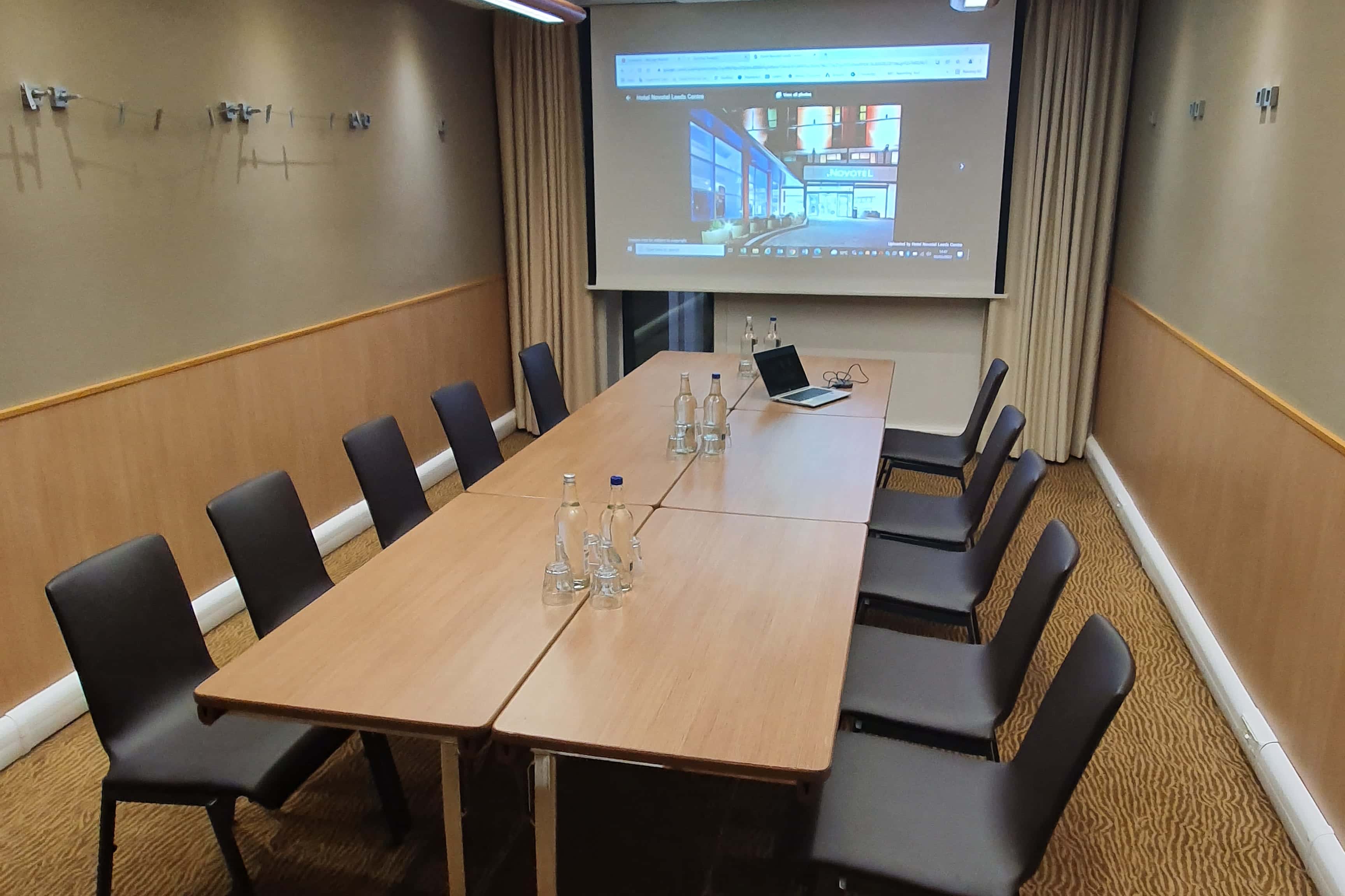 Meeting Room 5 0