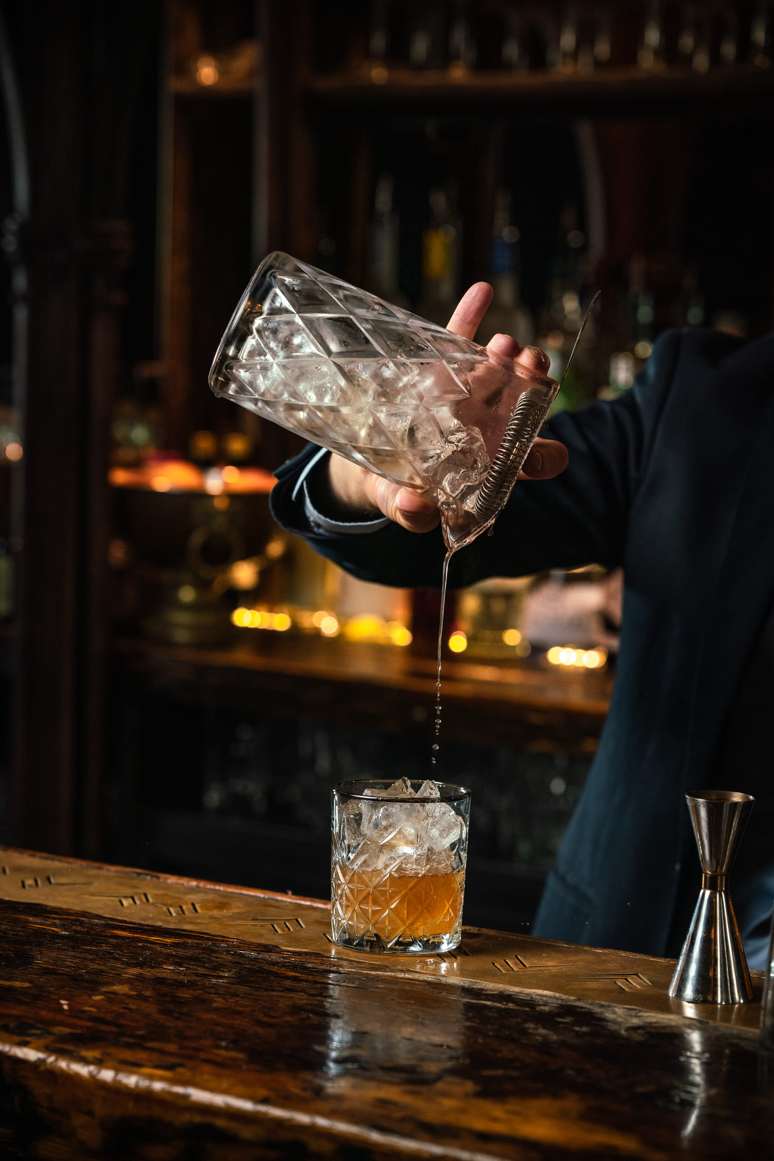 Christmas Hire, Area 21