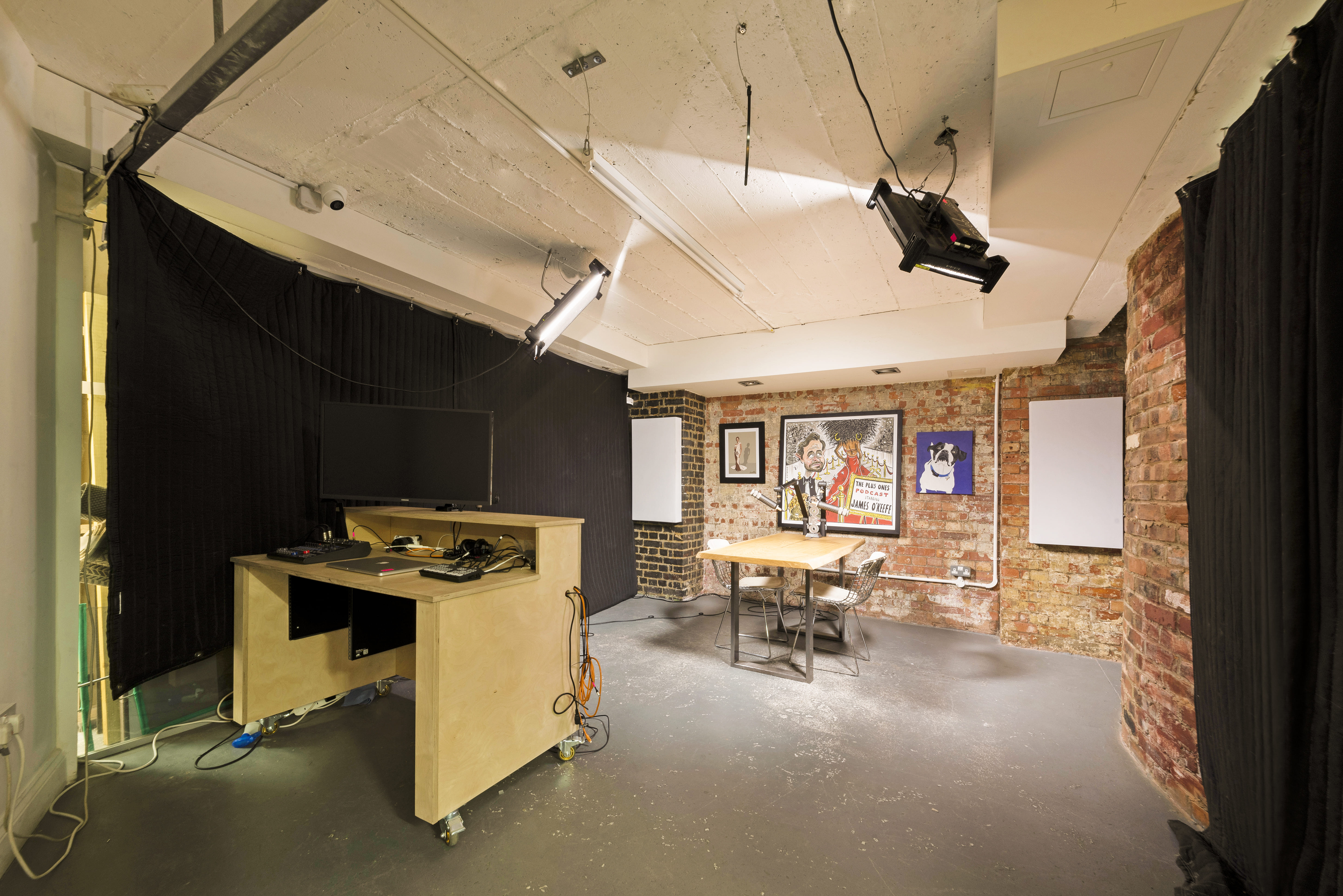 Creative space for photoshoots, filming and events 9