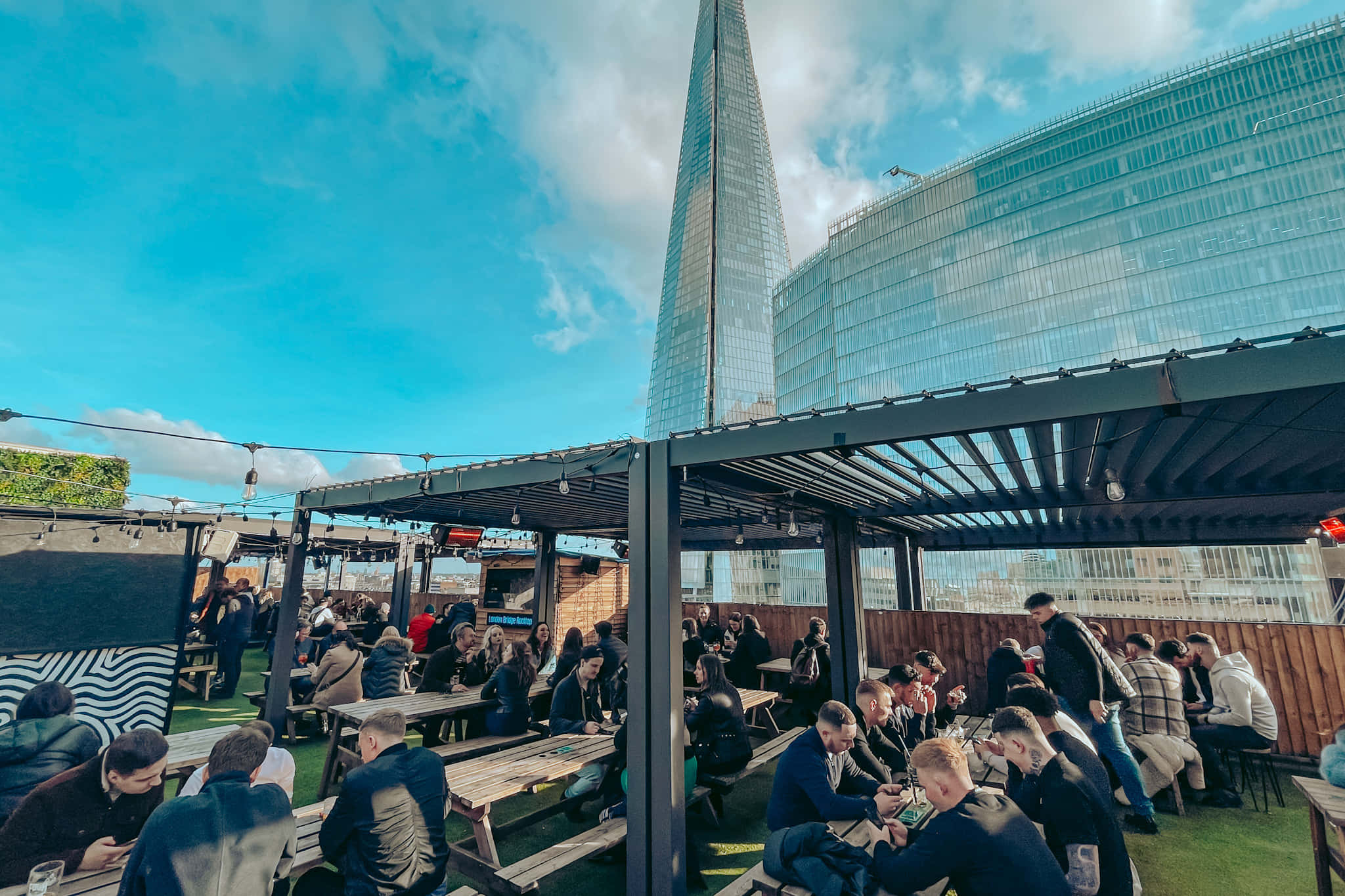 LONDON BRIDGE ROOFTOP (FULL VENUE) 10