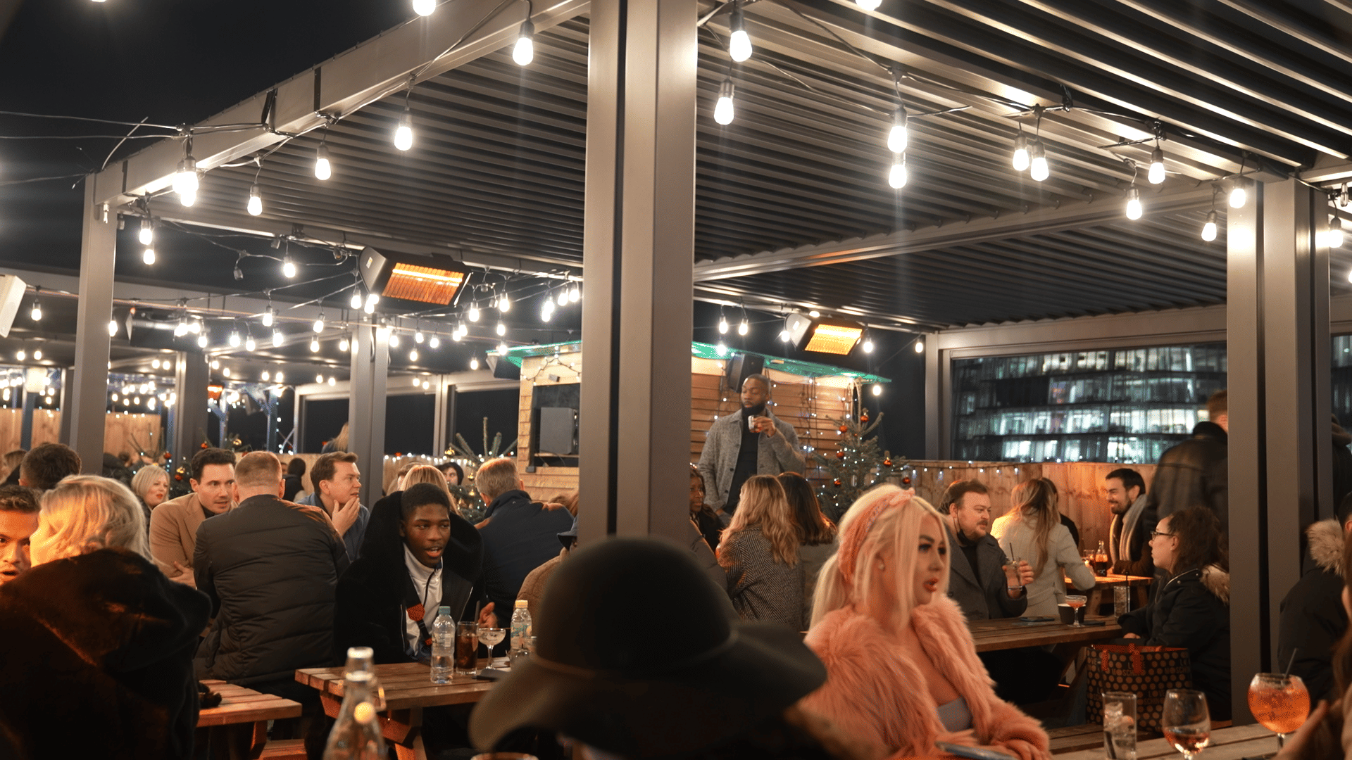 LONDON BRIDGE ROOFTOP (FULL VENUE) 11