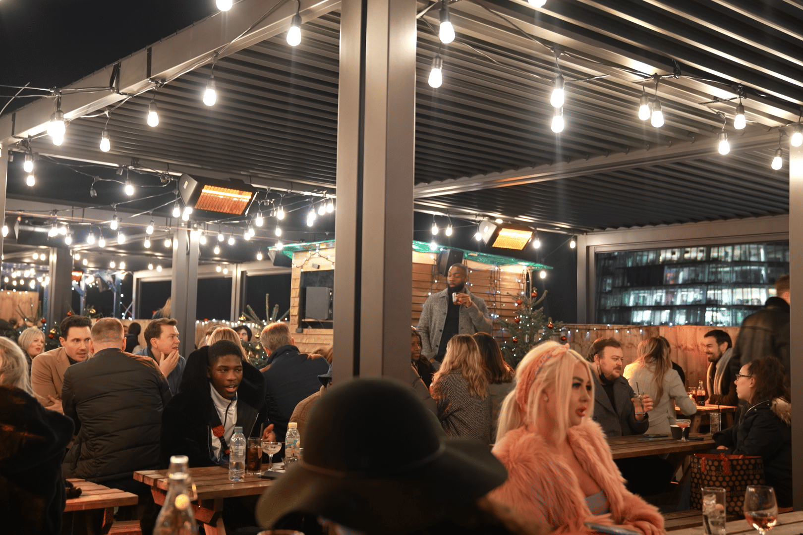 LONDON BRIDGE ROOFTOP (FULL VENUE) 11