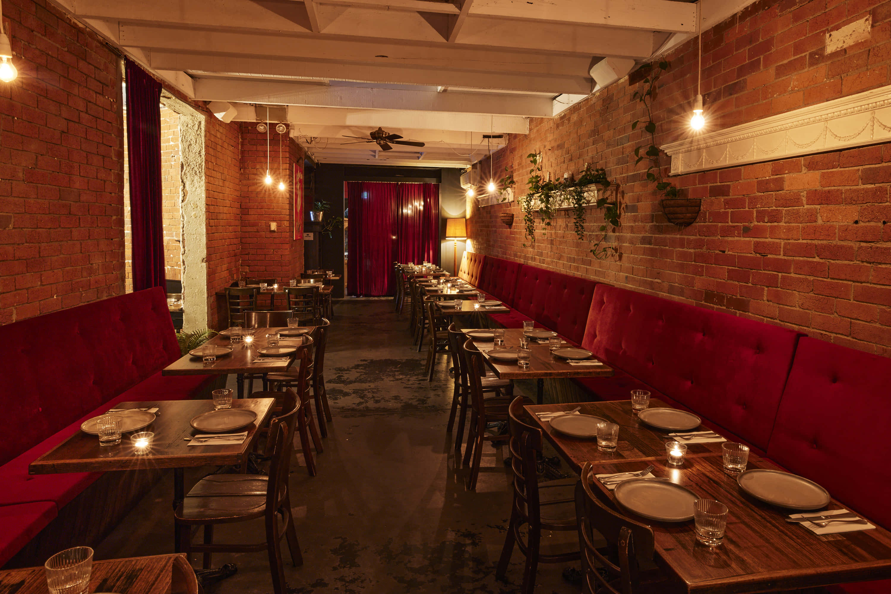 Le Bon Ton Dining Room 1