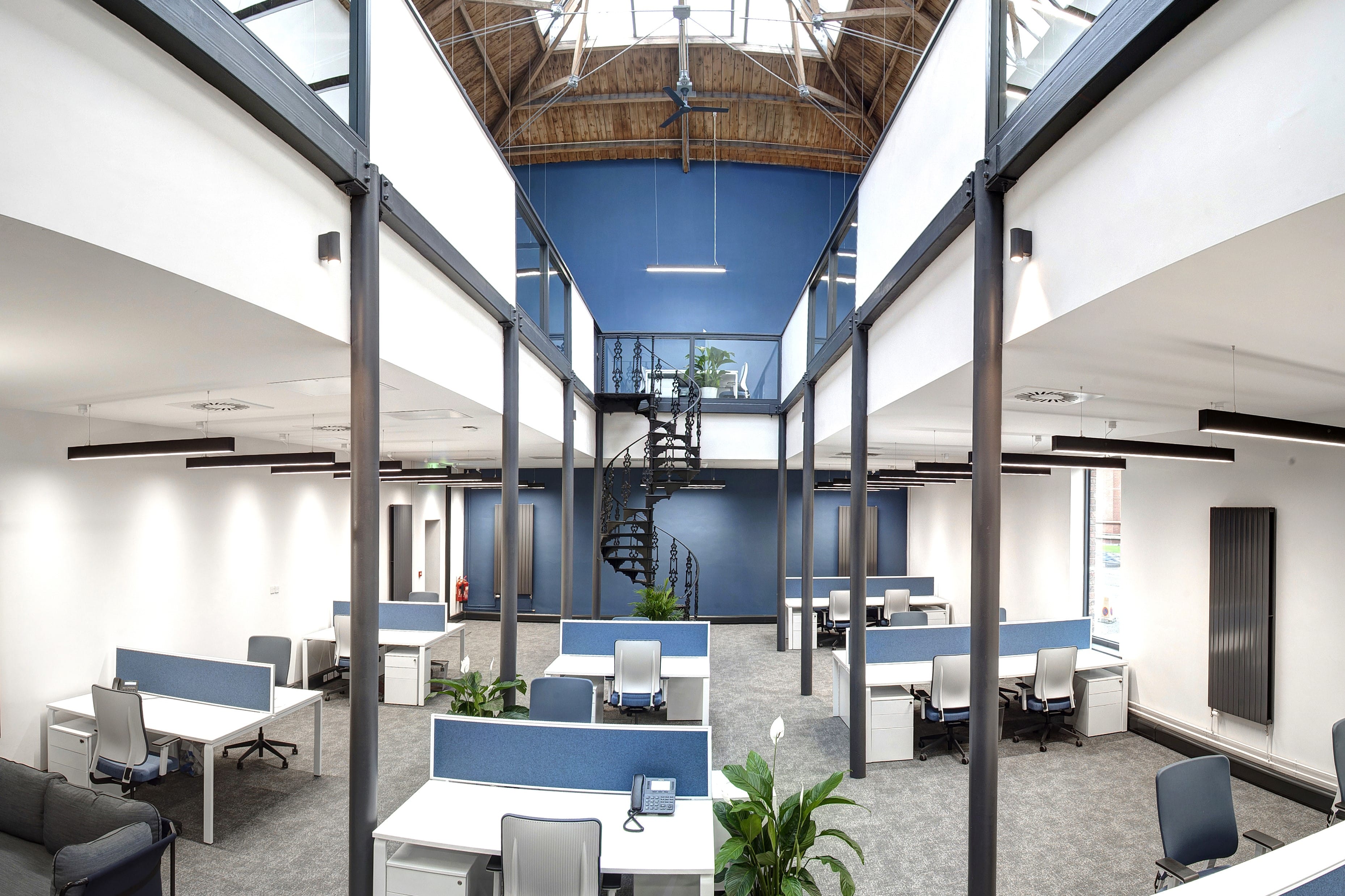 The Racquets Court 2