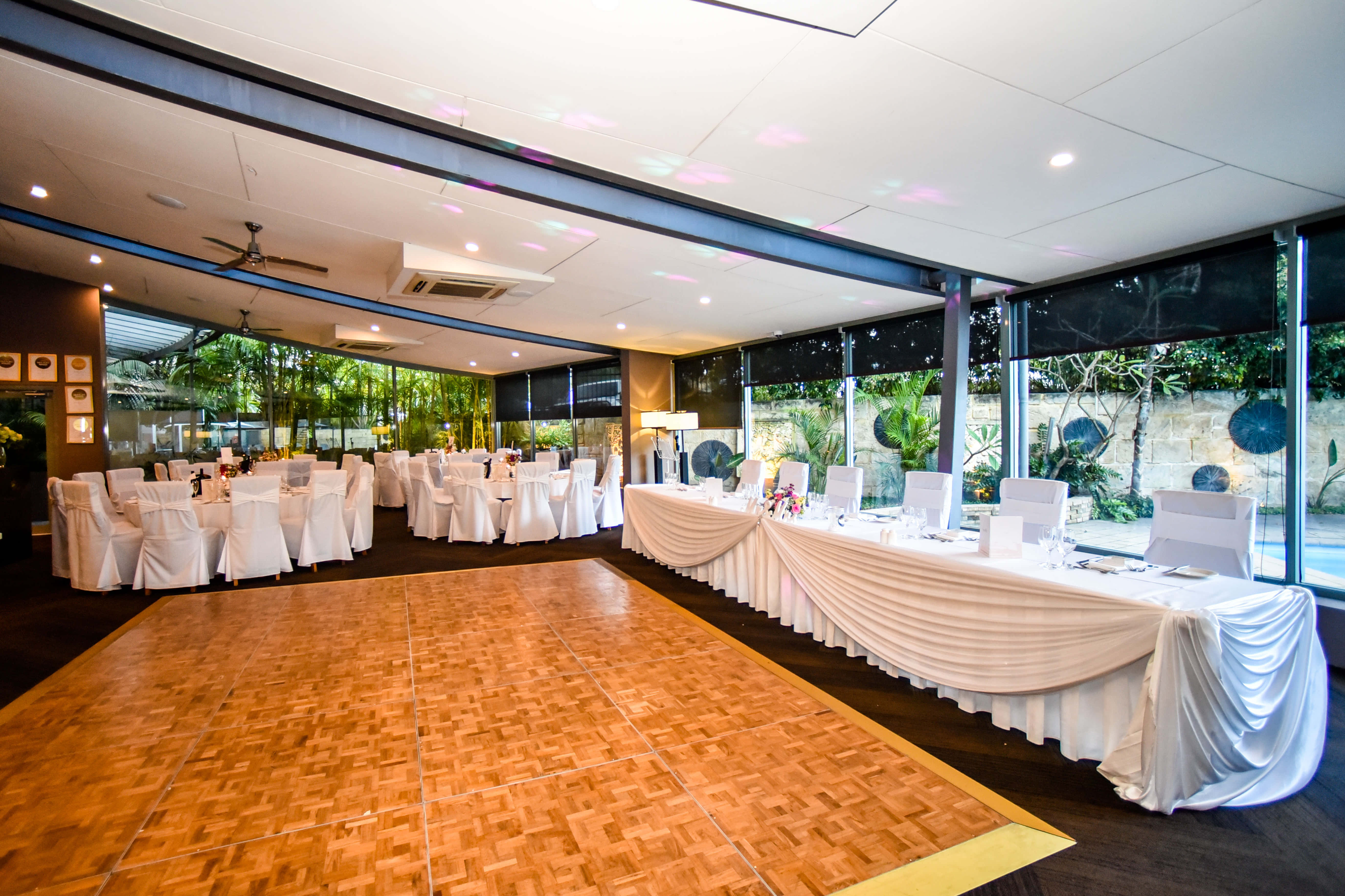 Waterwall Restaurant & Bar 3