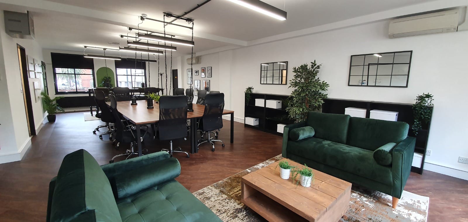 The Boardroom @ No 8  0