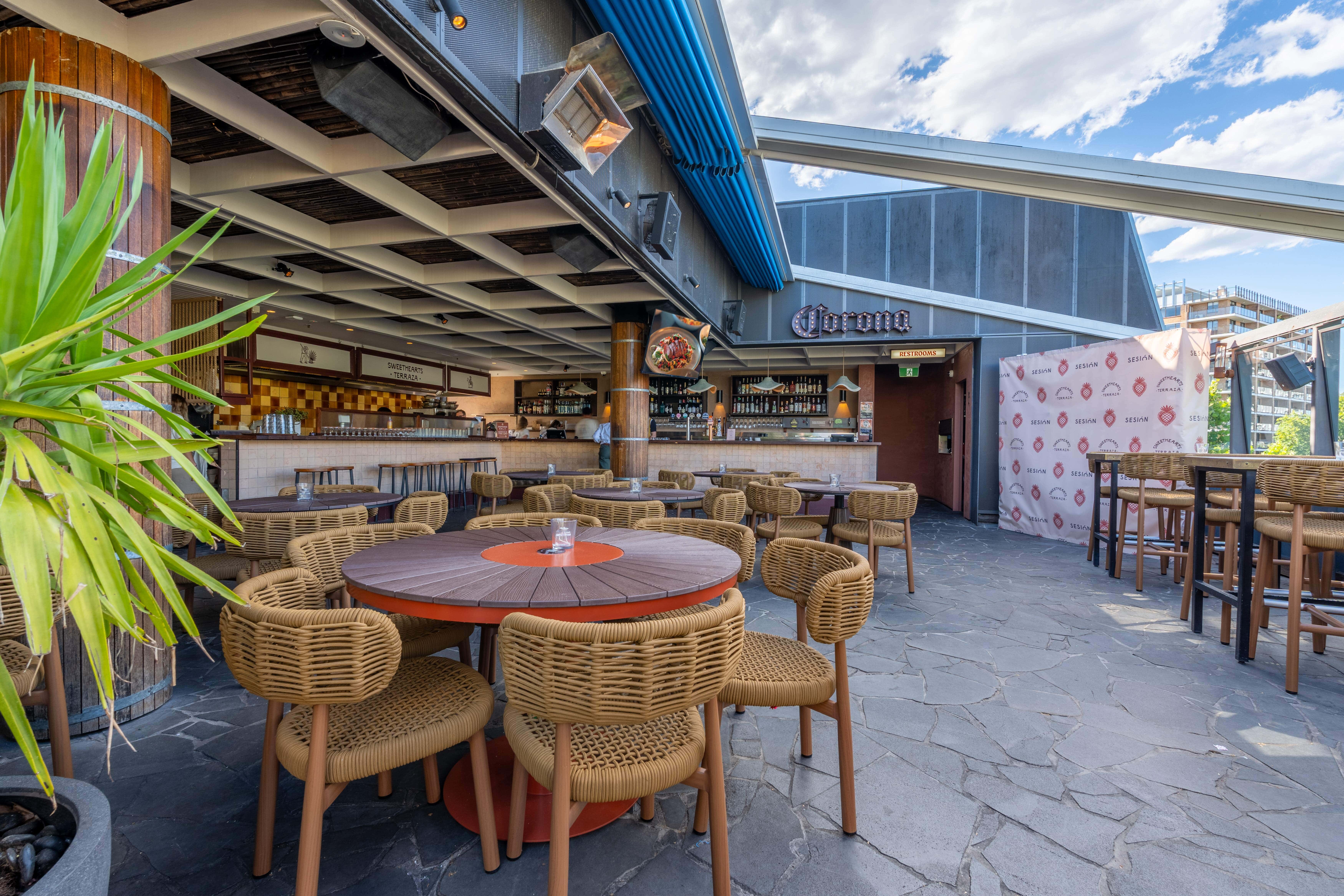 Sweethearts Terraza 1