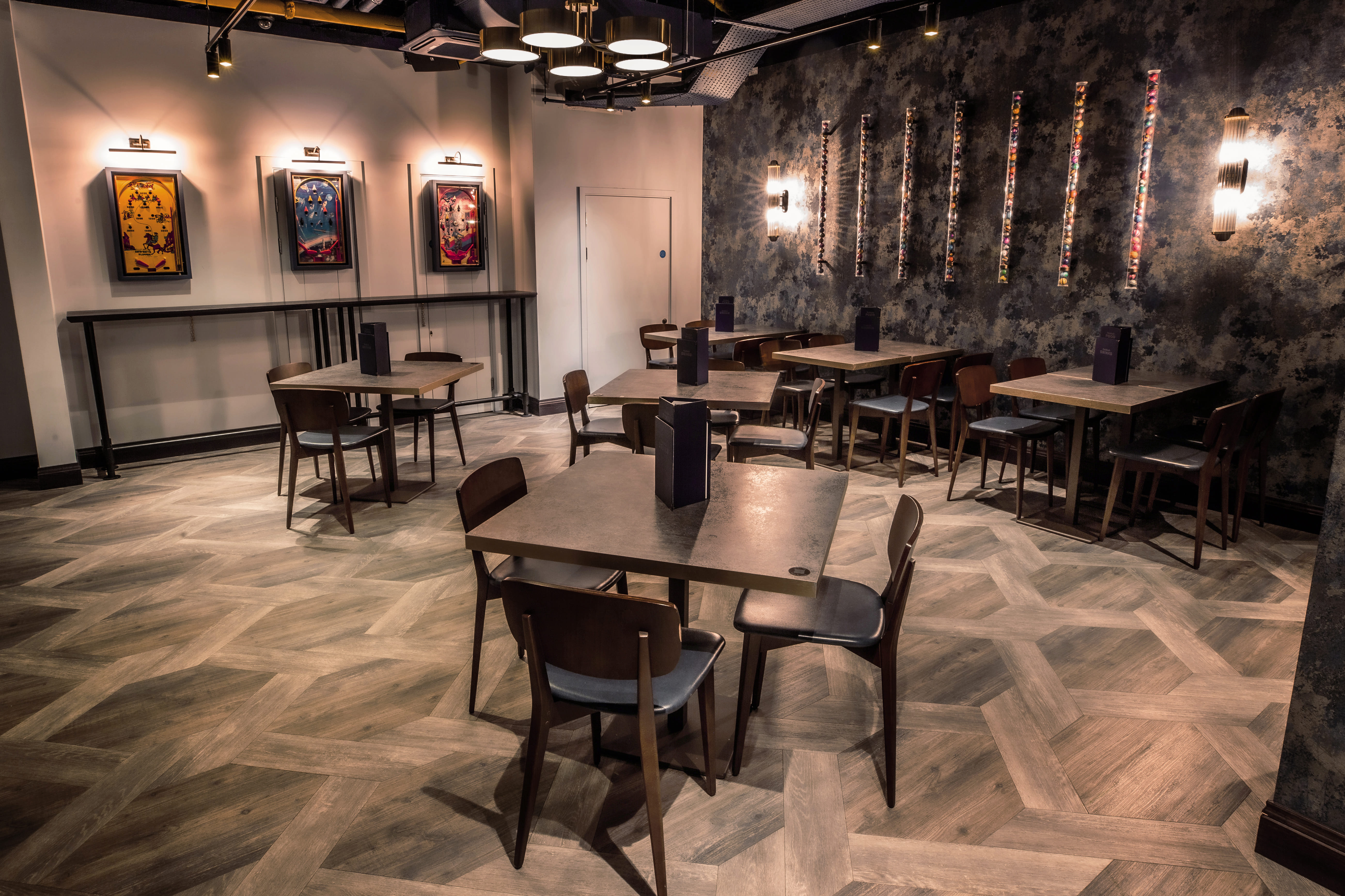 Topaz private room 1