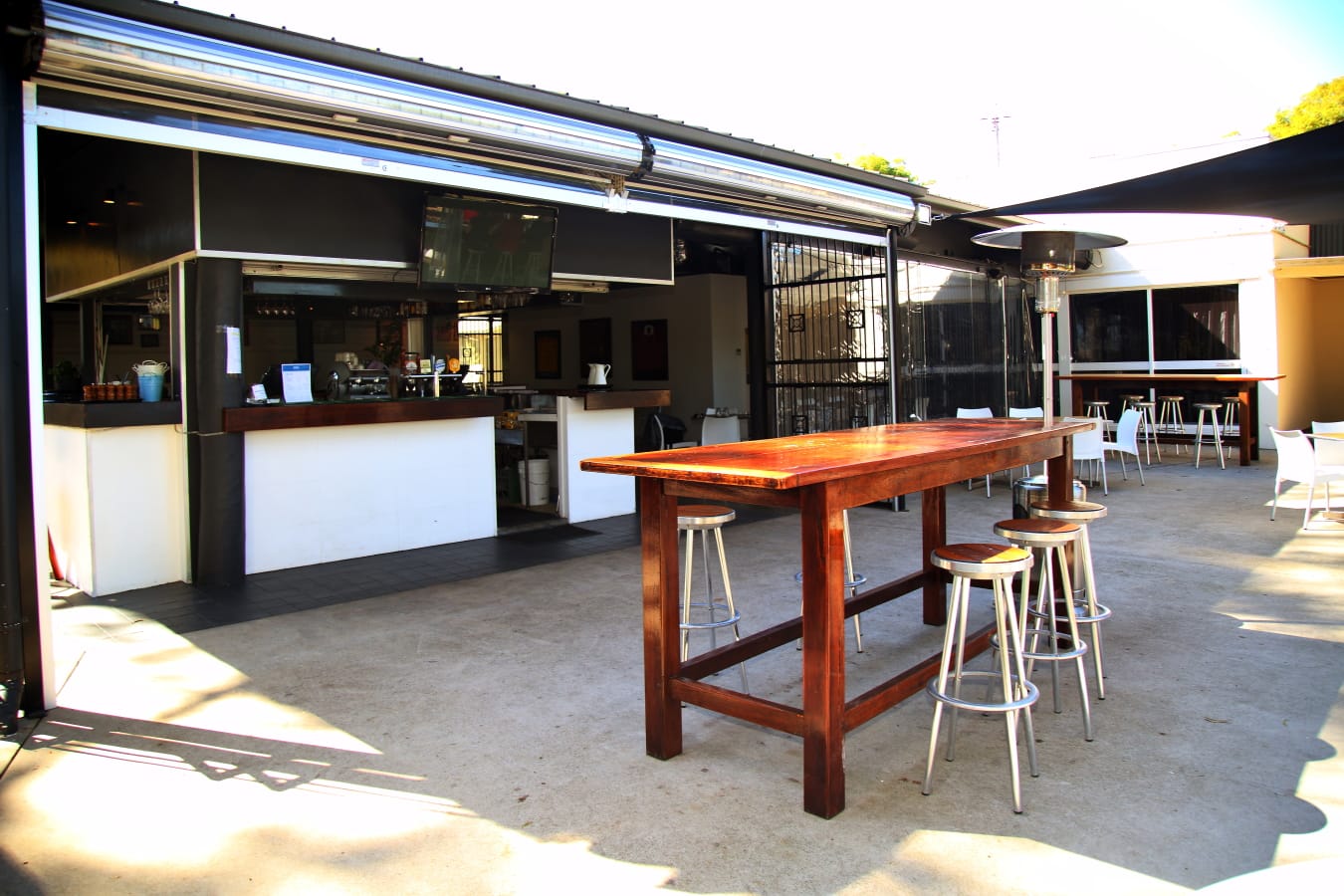 Ruggers Beer Garden 2