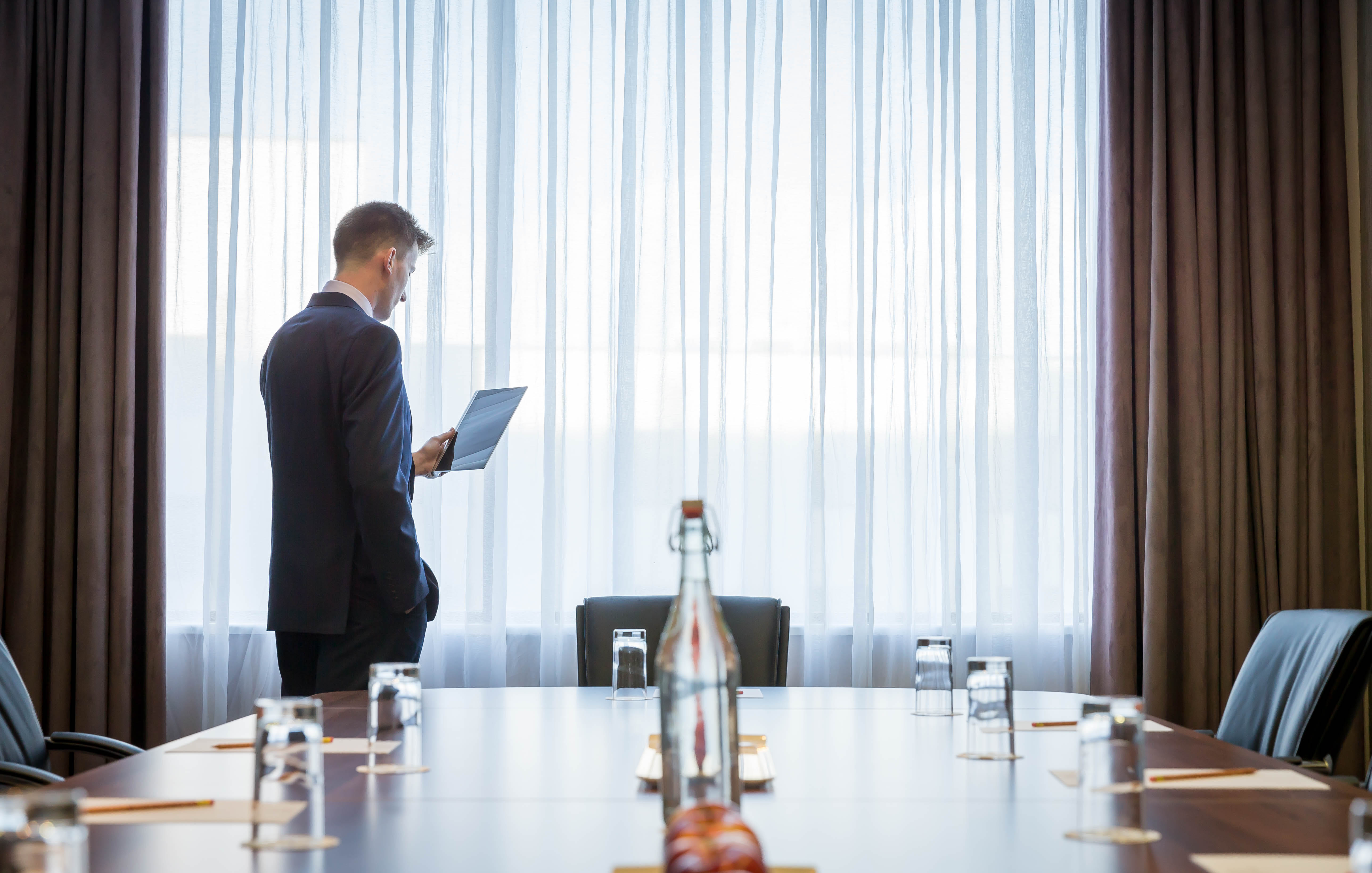 4 Identical Boardrooms