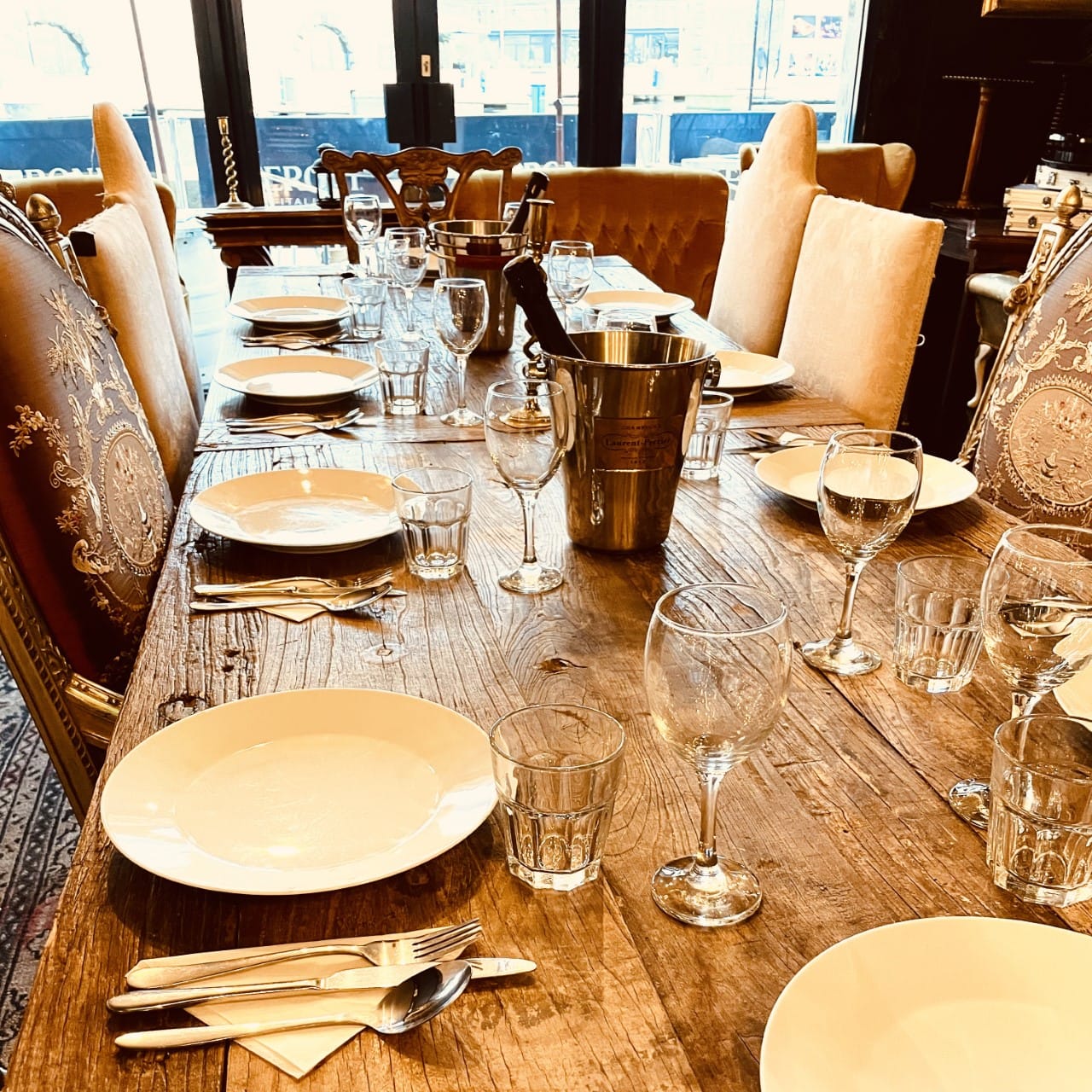 THE PRIVATE DINING ROOM 5