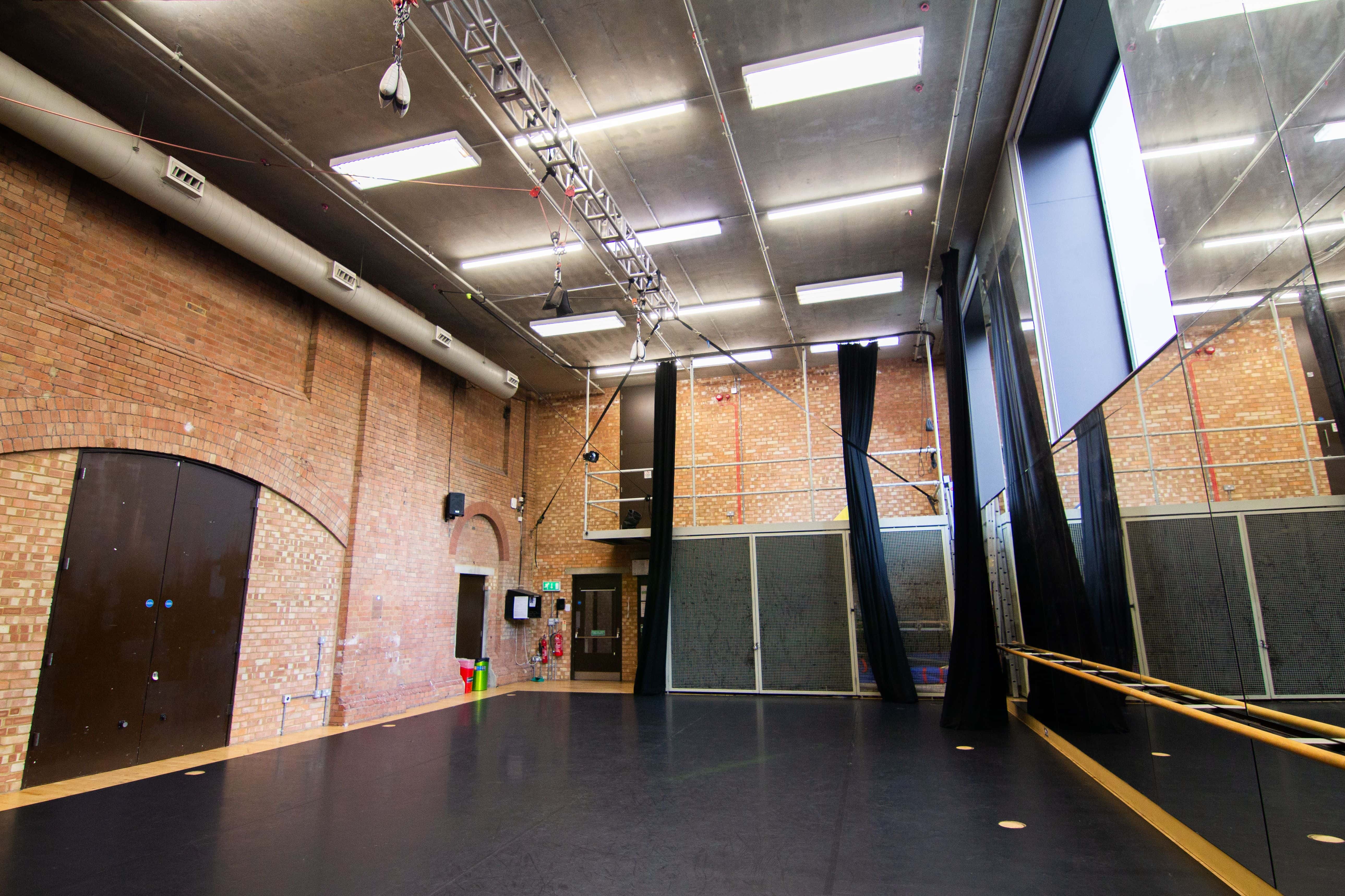 Shoreditch Electric 7