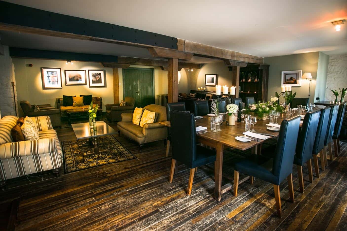 Christie's Library and Janneau Bar 0