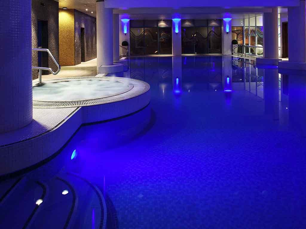 Novotel Cardiff Centre 1