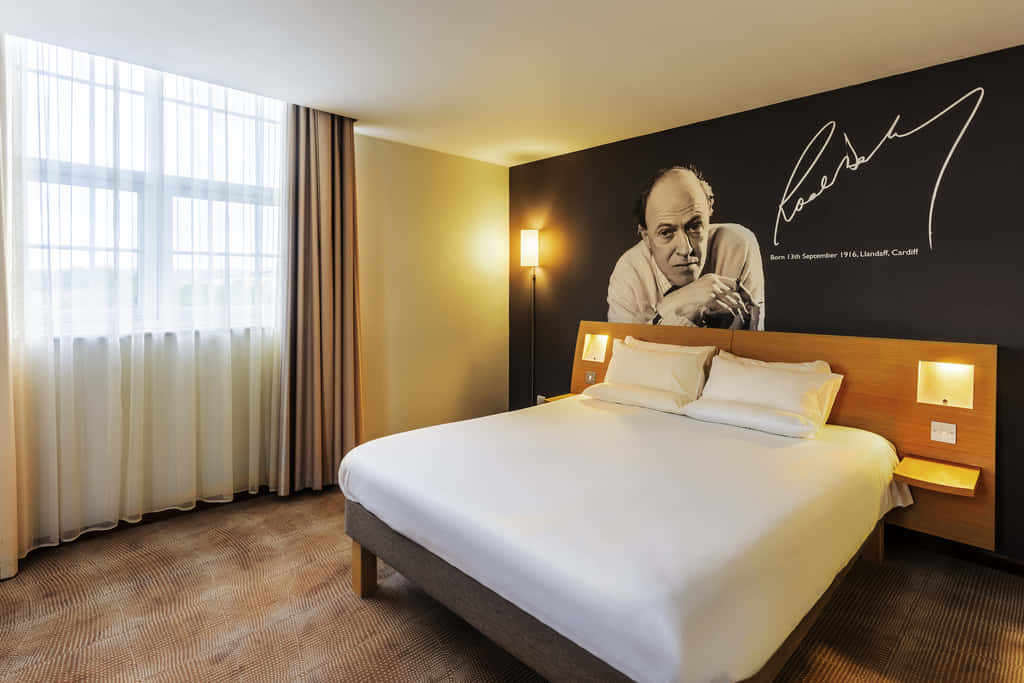 Novotel Cardiff Centre 8