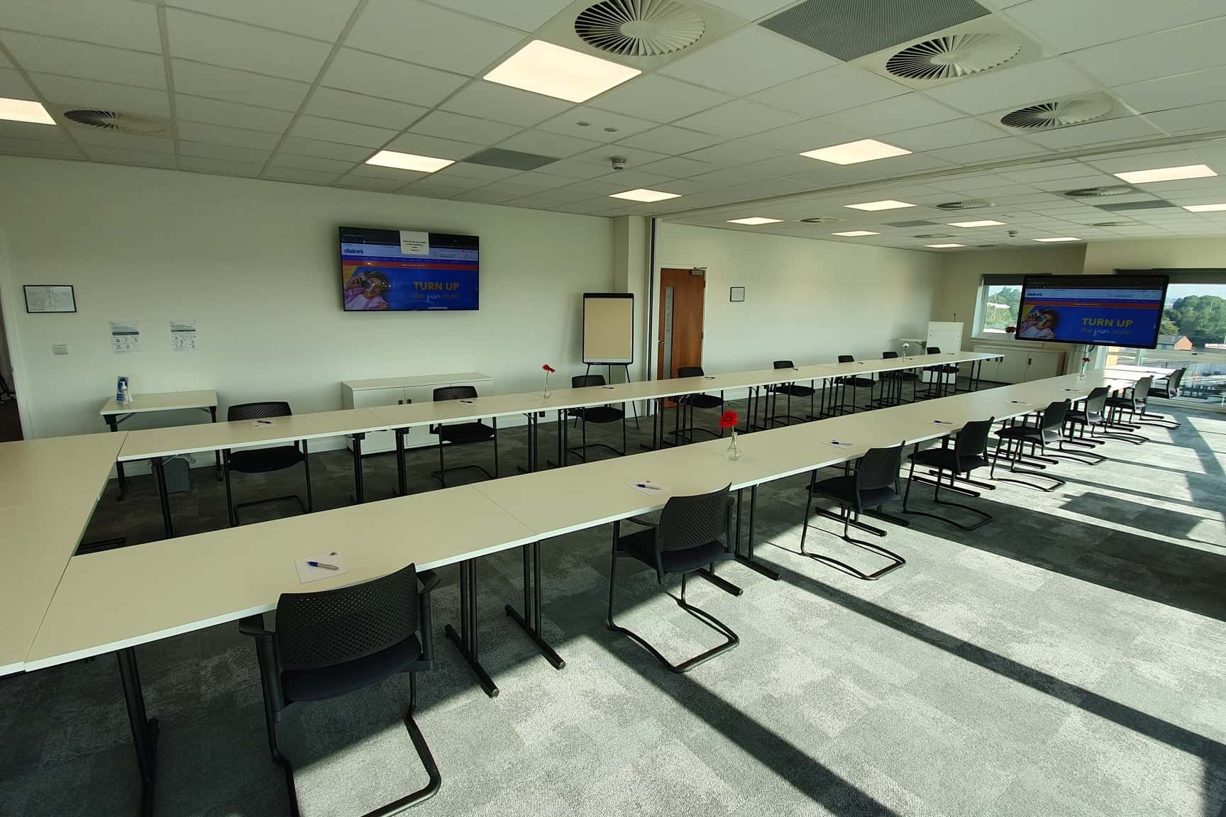 Iris/Pupil Double Room 0