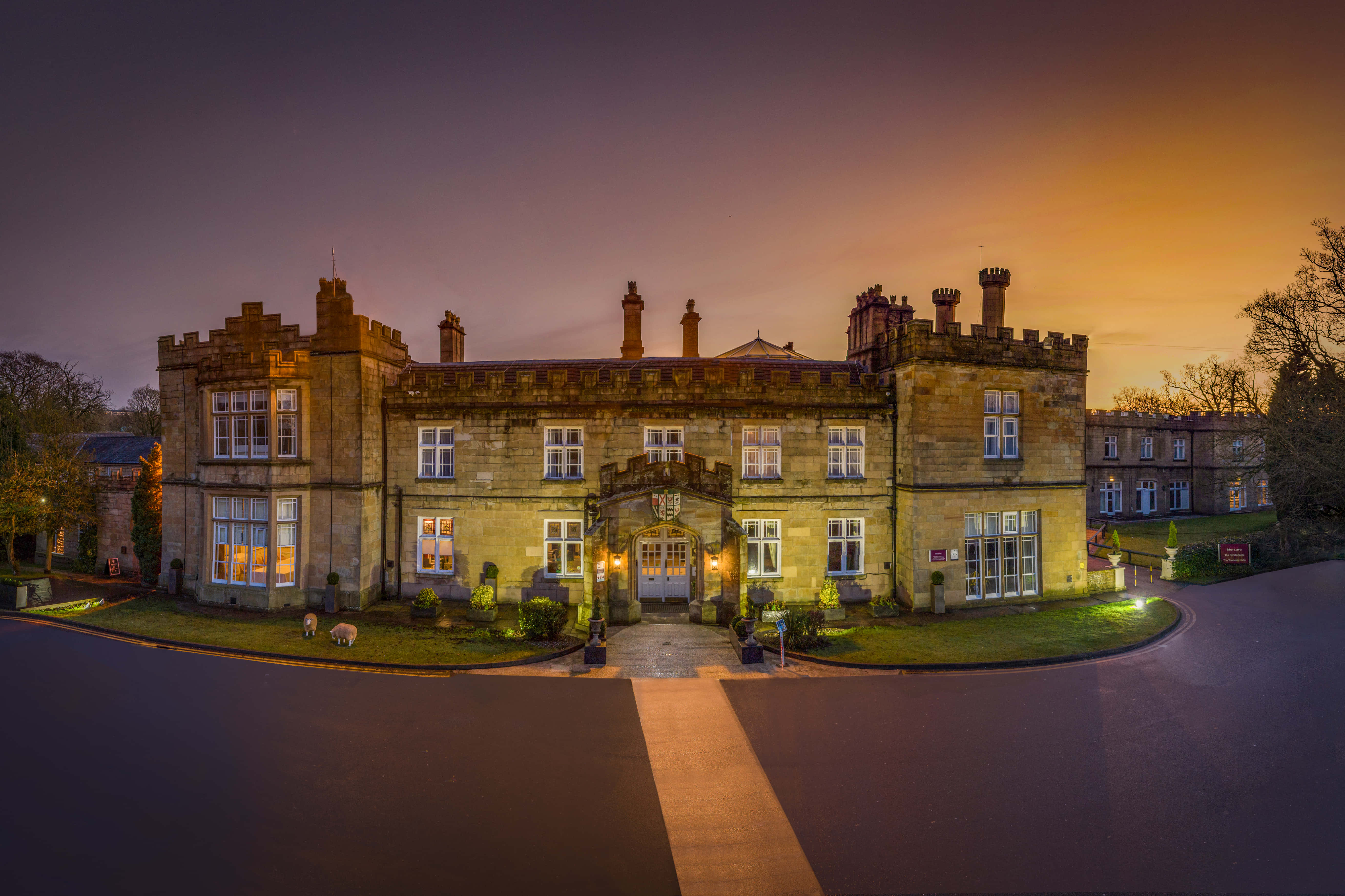 Dunkenhalgh Hotel & Spa 0