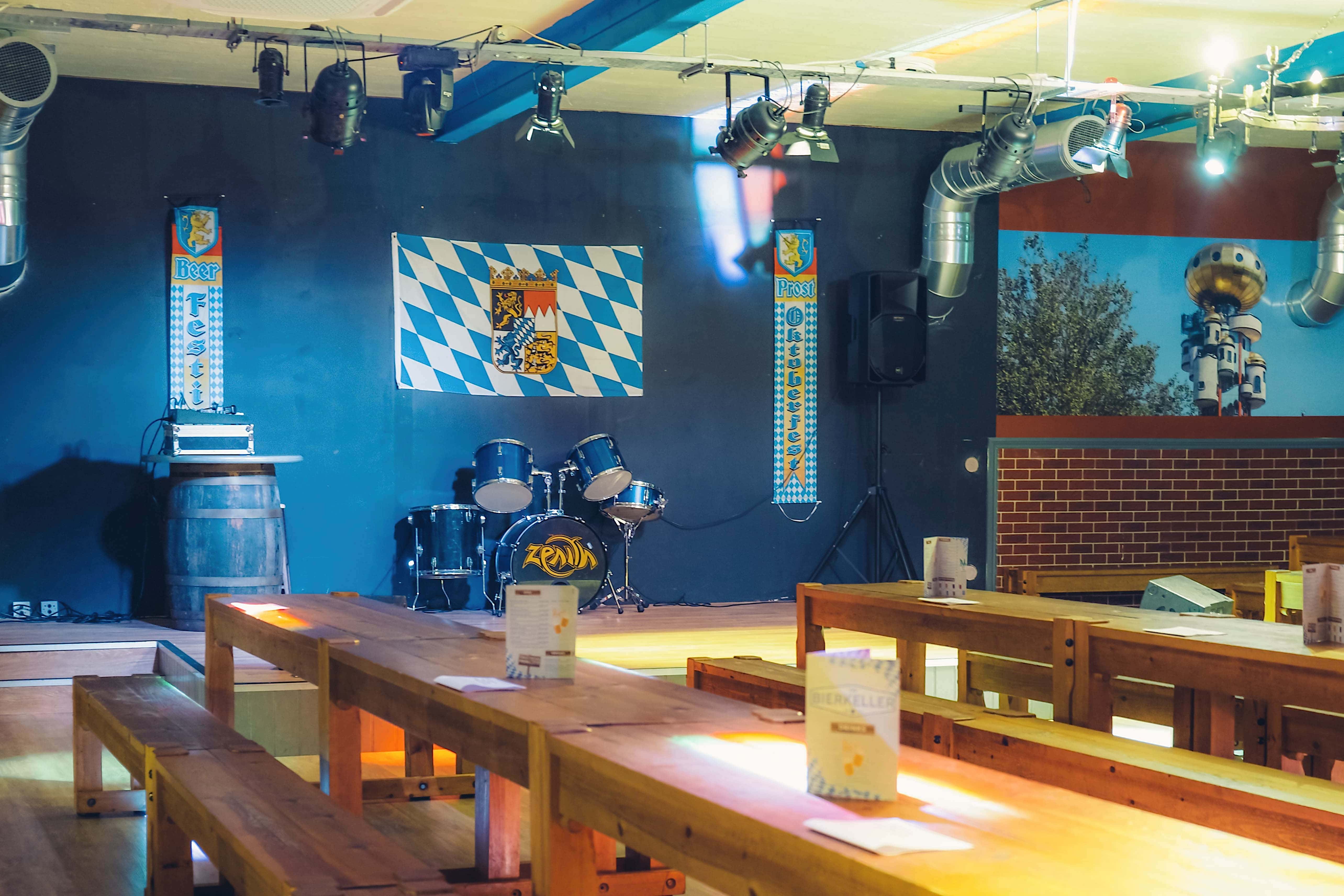Bierkeller Bar 5