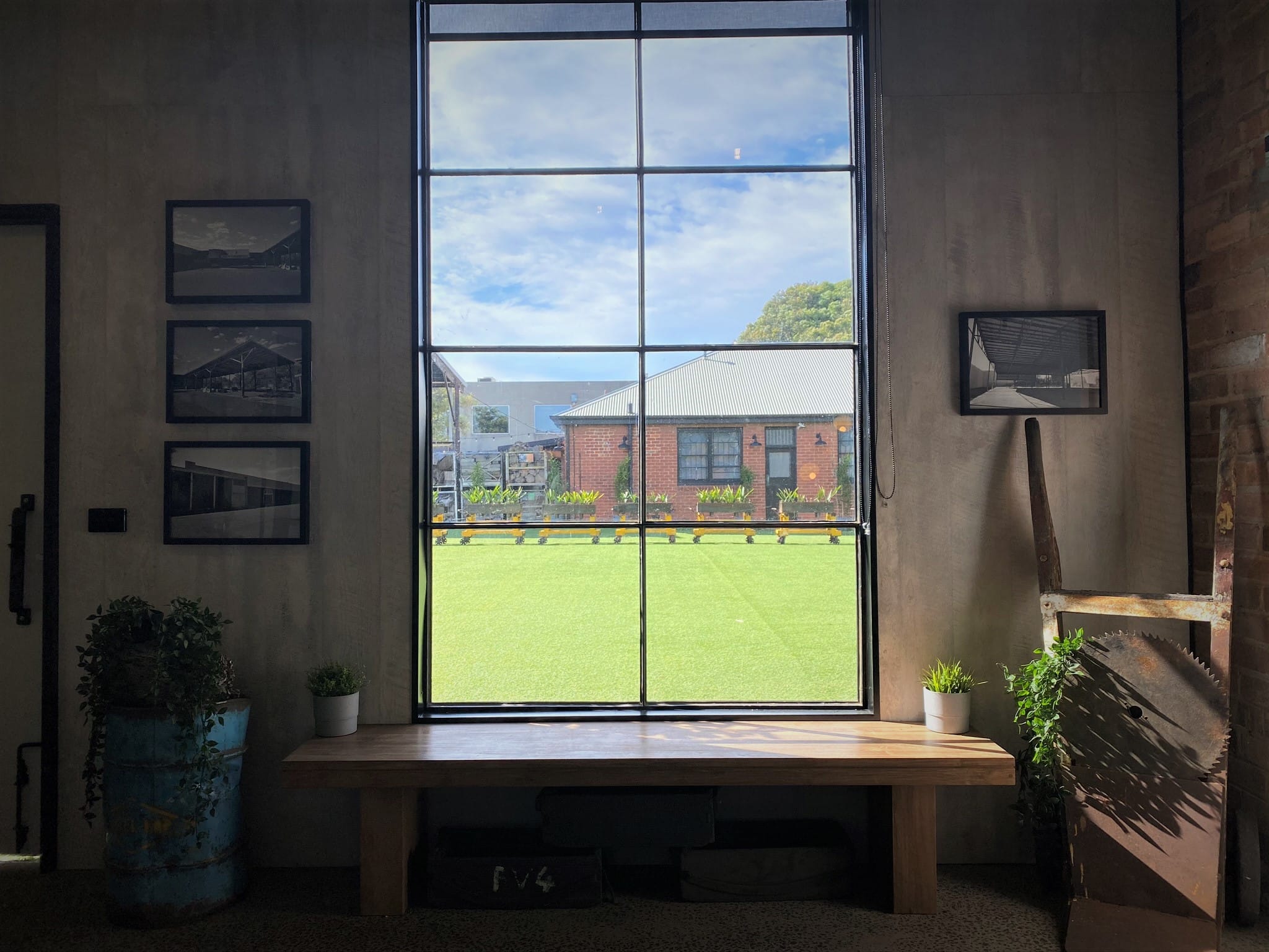 The Meeting Room #1 7