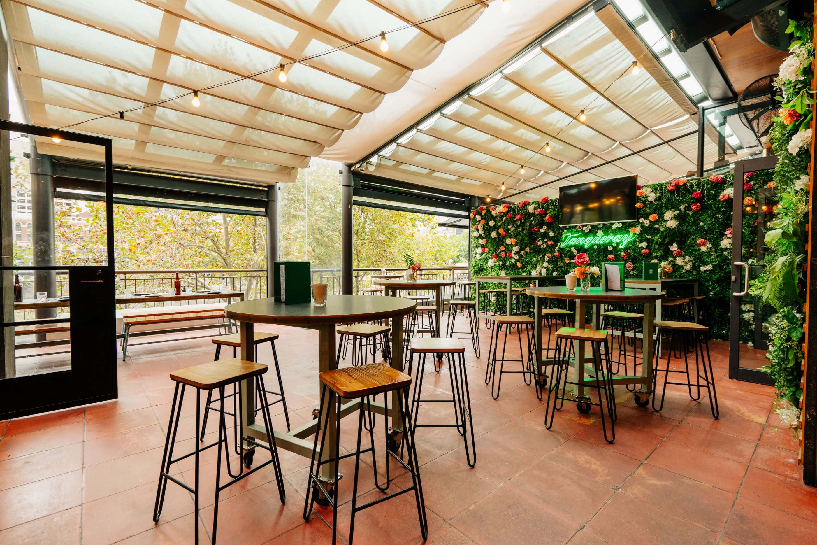 Garden & River Terrace 3D tour