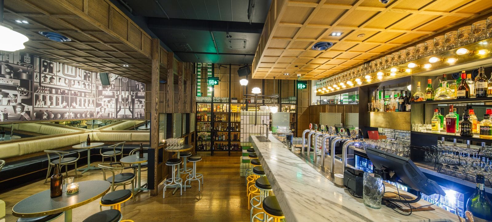 Lounge & Garden Terrace 4