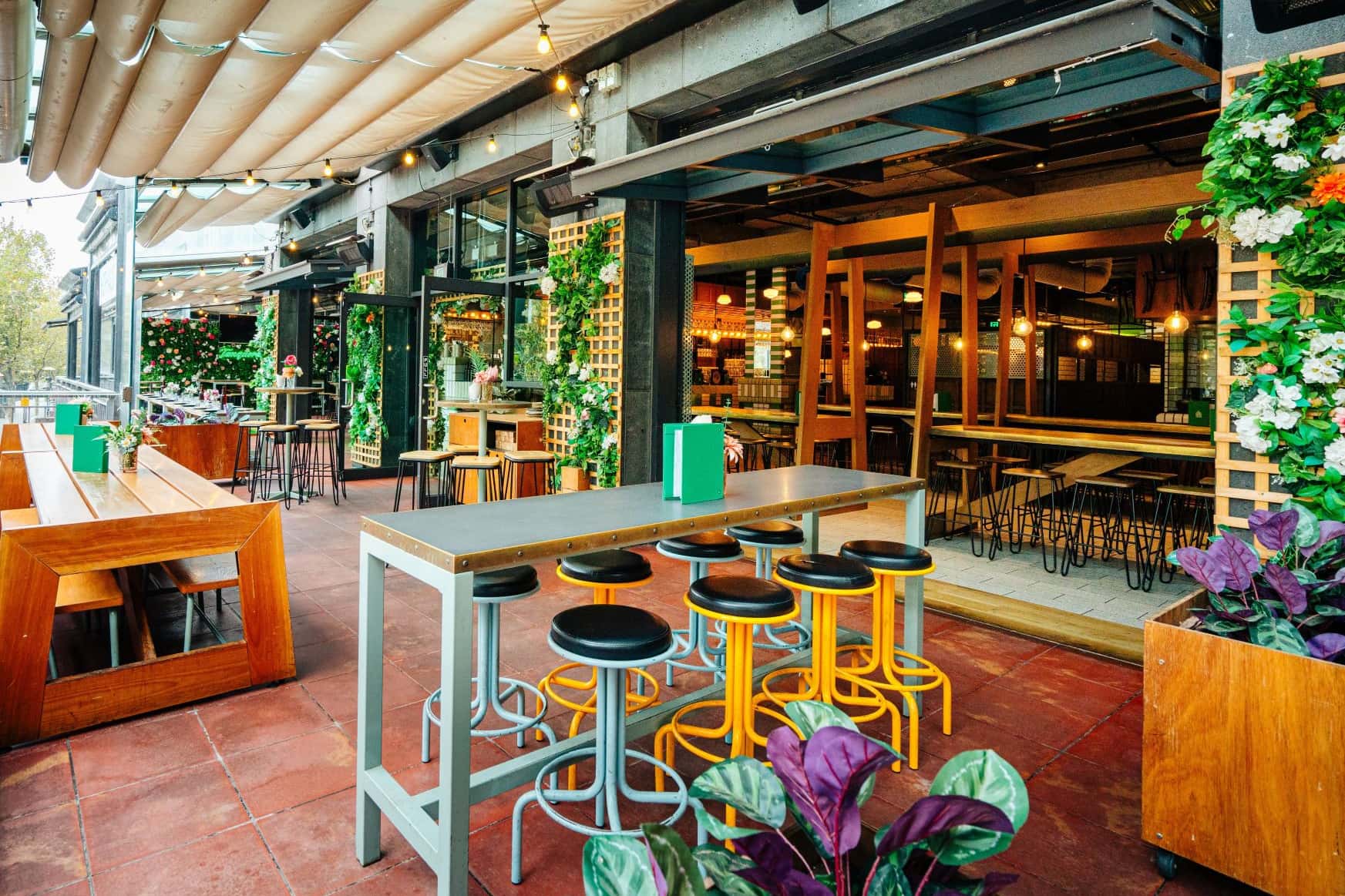 Beer Terrace 3D tour