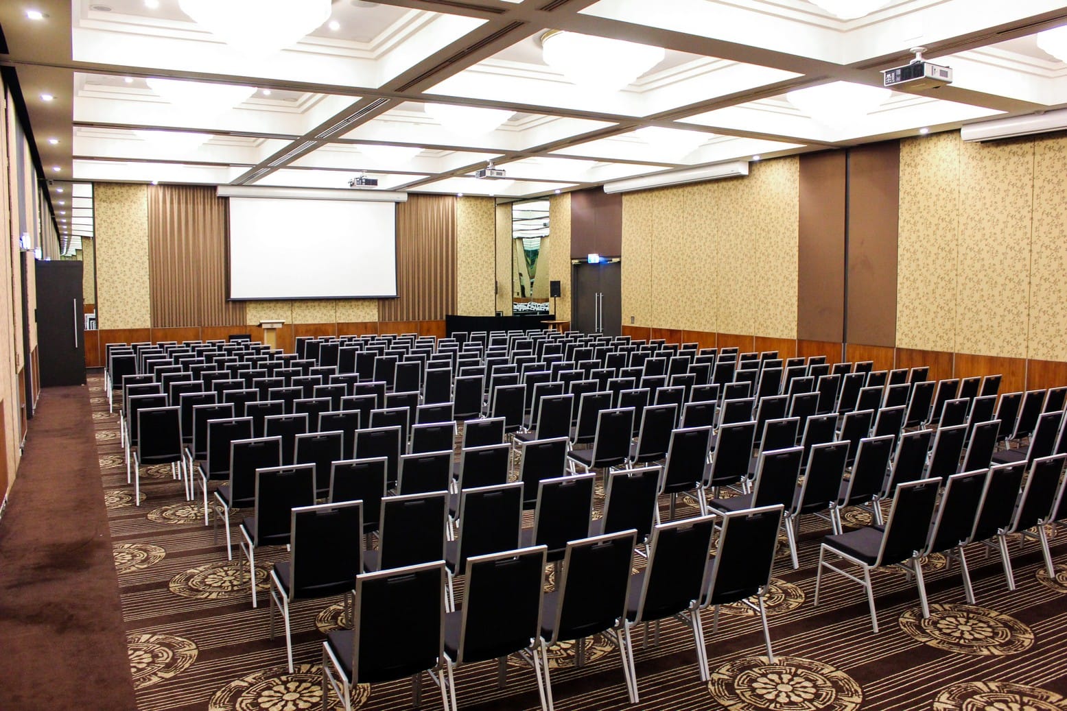 Shangri-La Ballroom 4