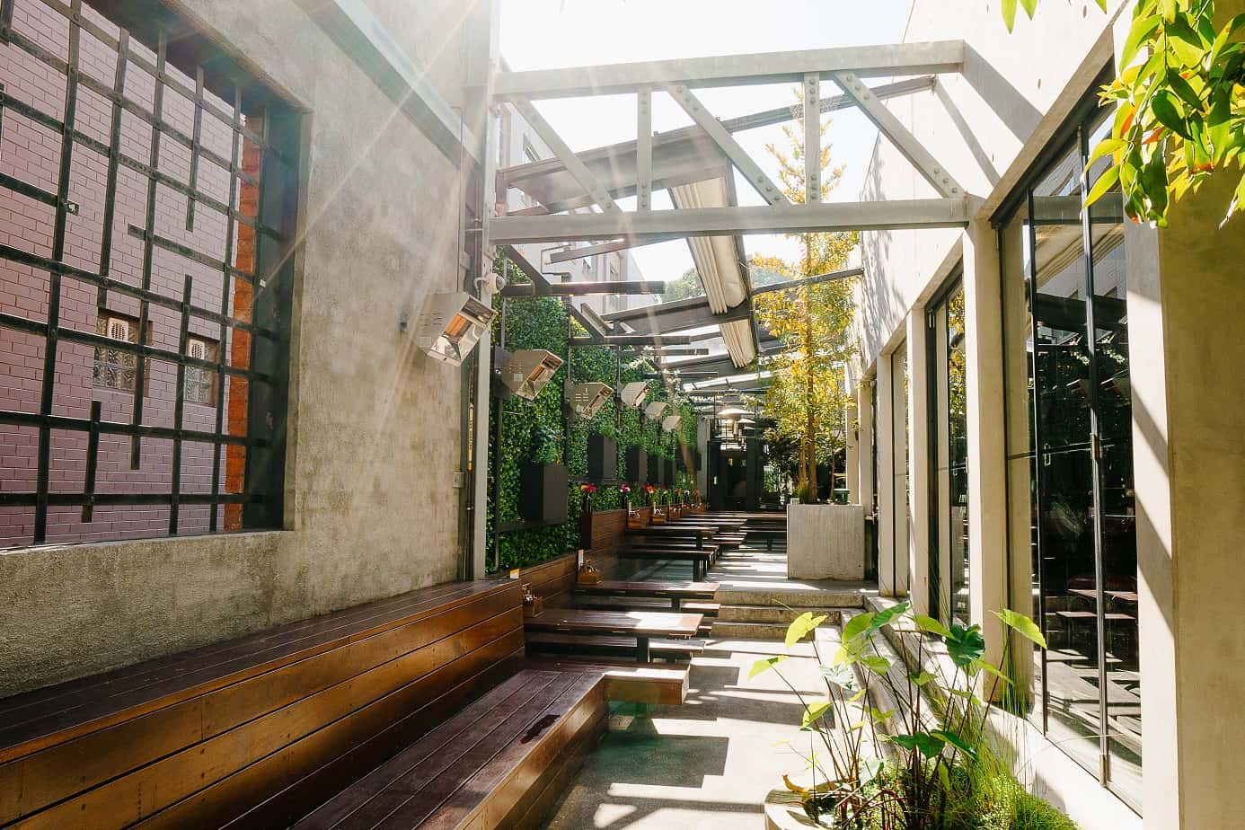 The Courtyard 3D tour