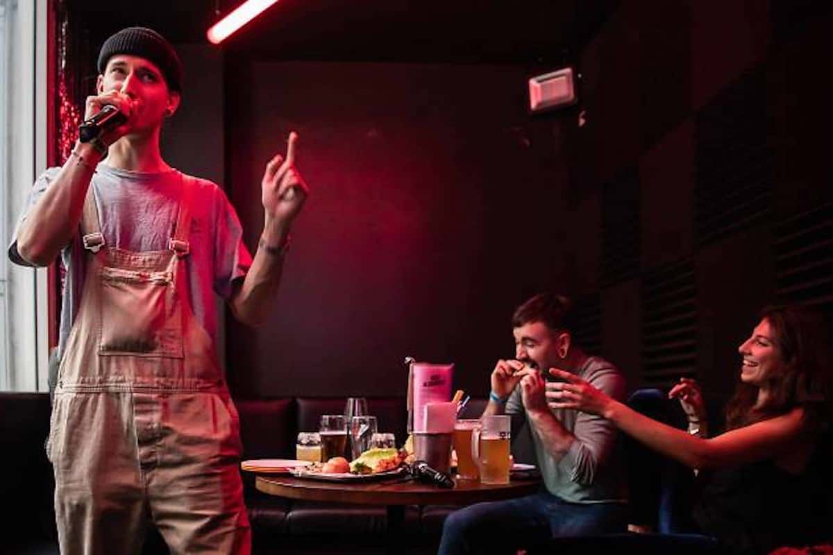 Karaoke & Rooftop Bar 5