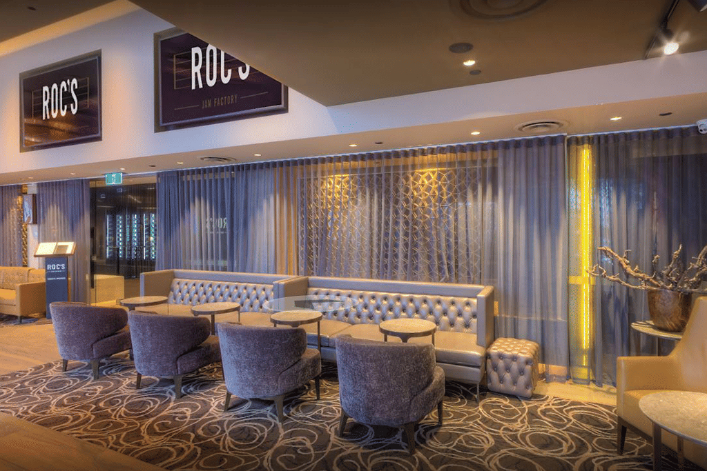 Roc's Bar & Kitchen 1