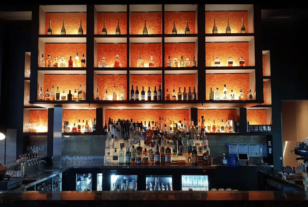 Roc's Bar & Kitchen 2