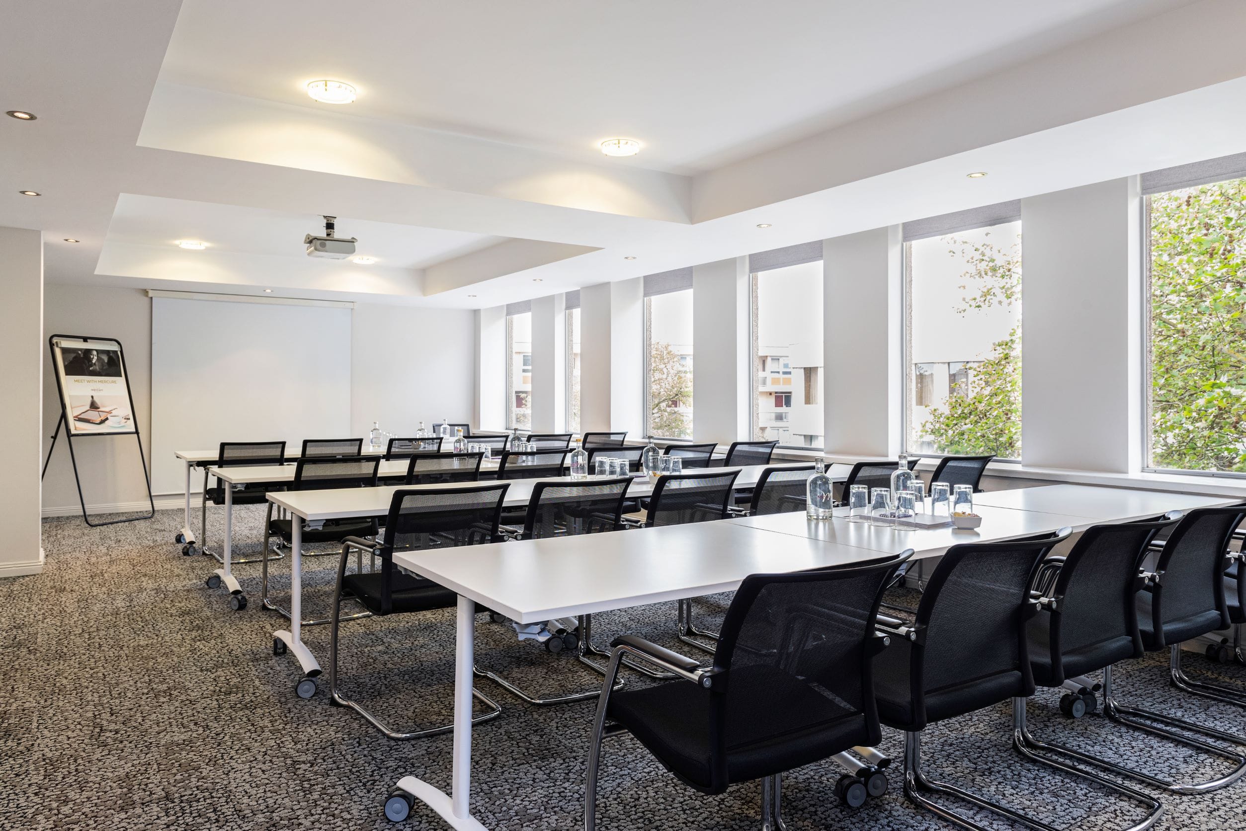 Hawthorn and Aspen Suite's ( 2 suites the same size) 